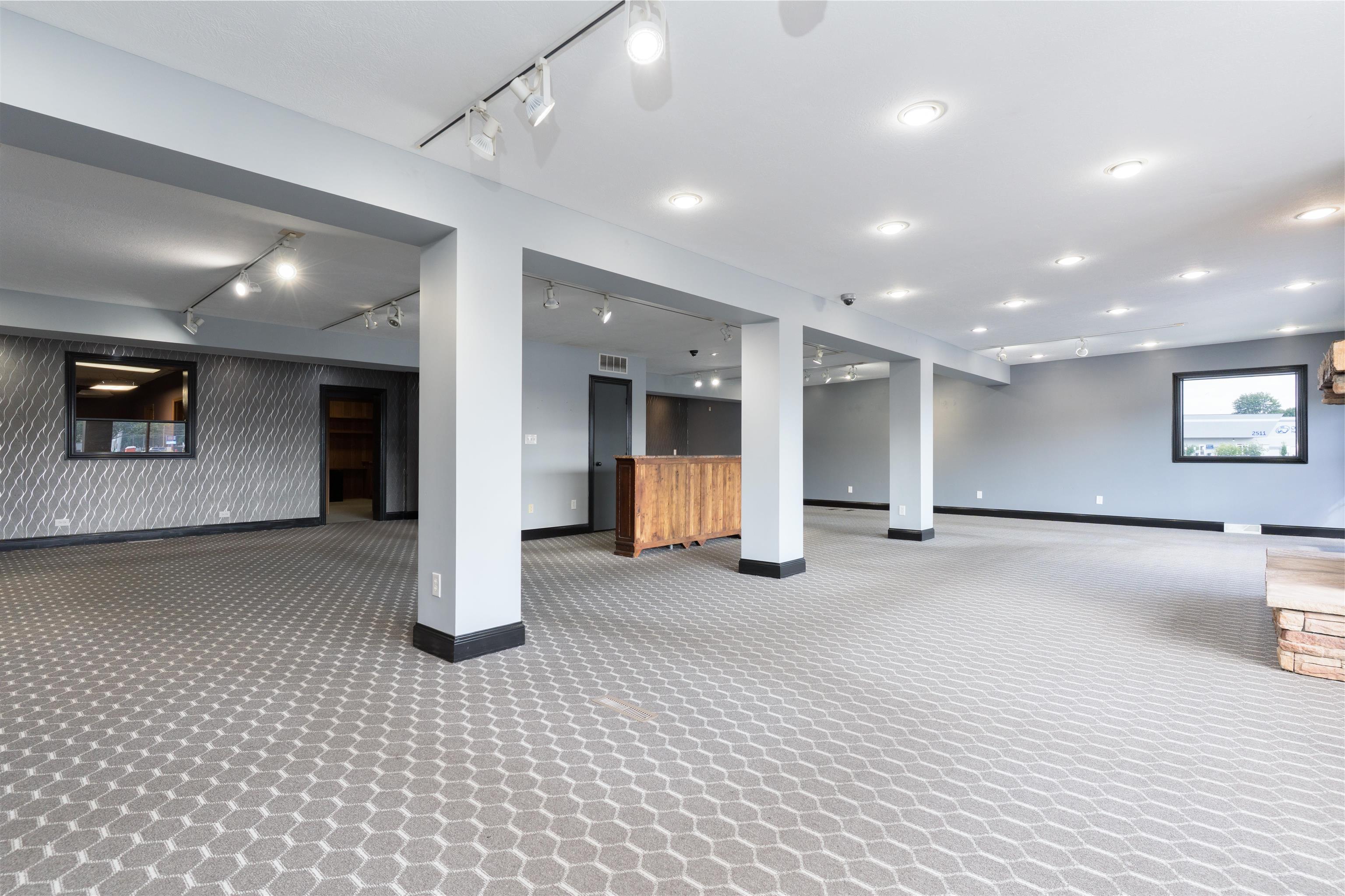 315 Park Plaza Dr, Owensboro, Kentucky 42301, ,Business,For Sale,Park Plaza Dr,95674
