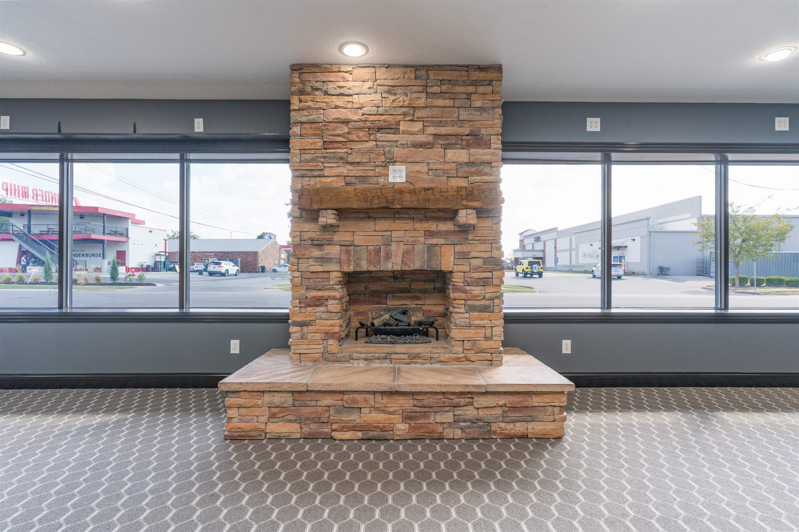 315 Park Plaza Dr, Owensboro, Kentucky 42301, ,Business,For Sale,Park Plaza Dr,95675