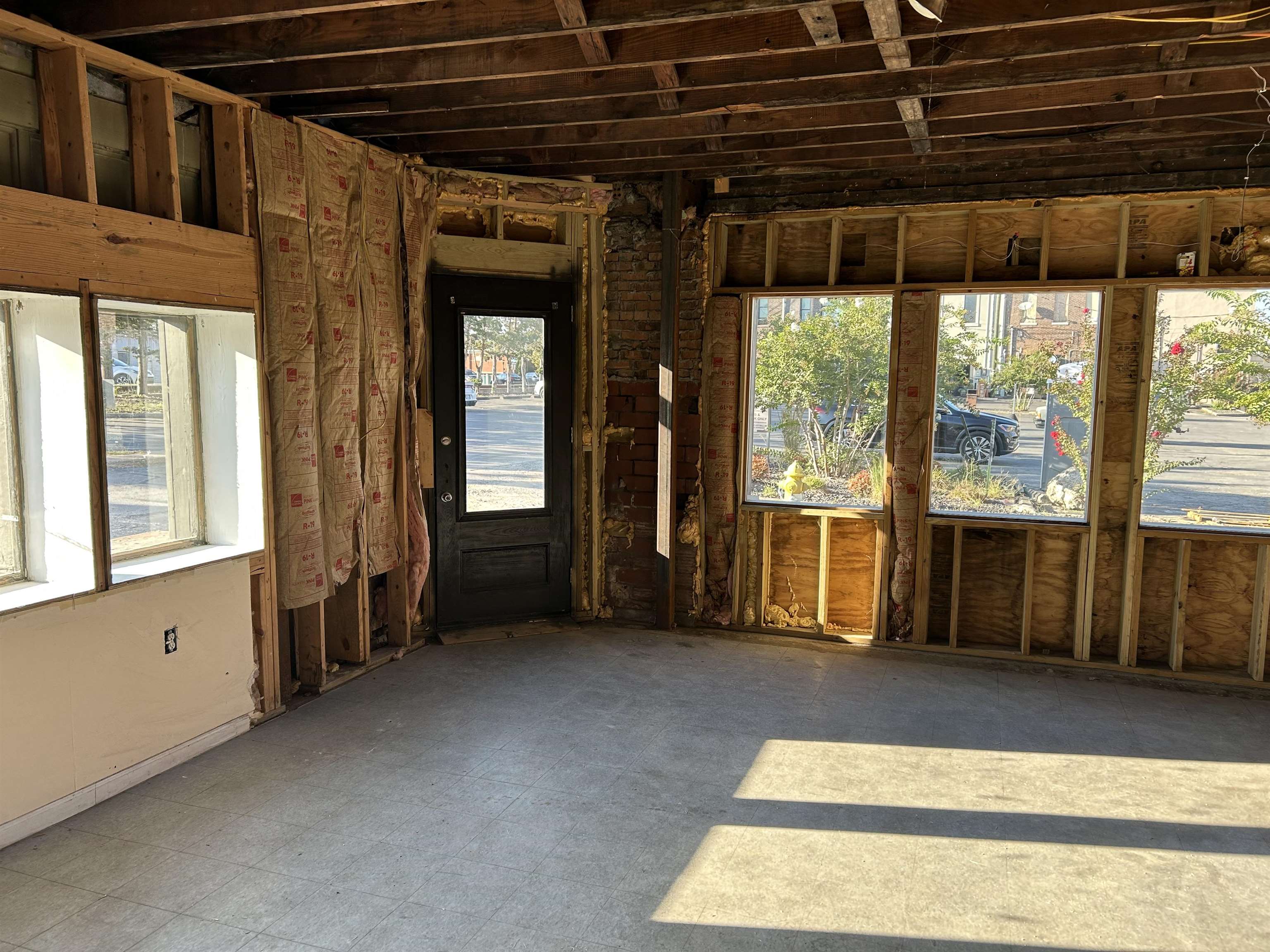 30 Bishop Alley, Madisonville, Kentucky 42431, ,Mixed Use,For Sale,Bishop Alley,95712