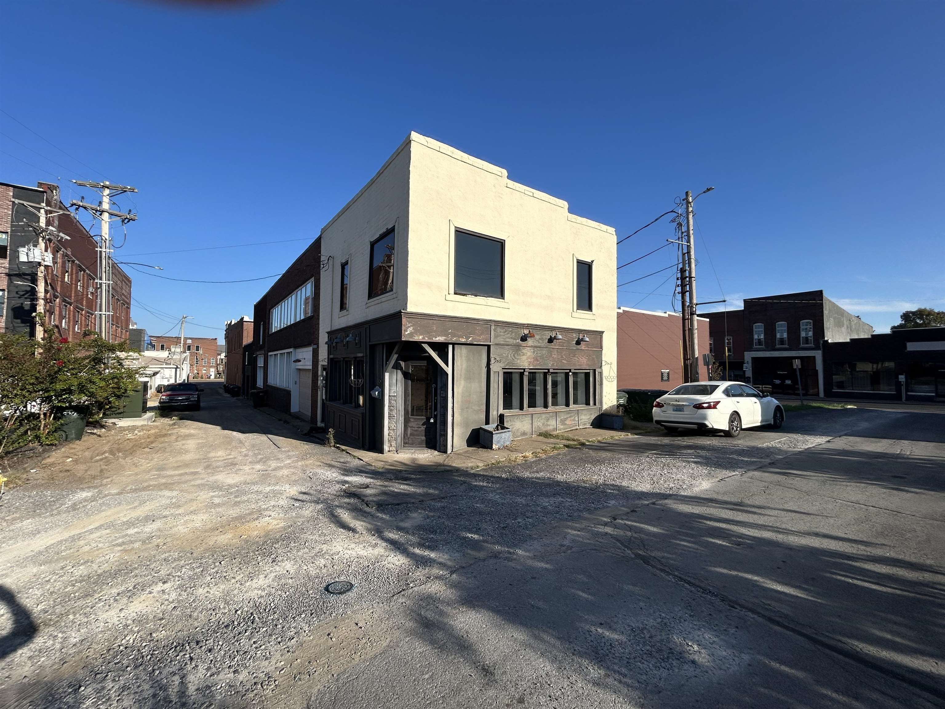 30 Bishop Alley, Madisonville, Kentucky 42431, ,Mixed Use,For Sale,Bishop Alley,95712