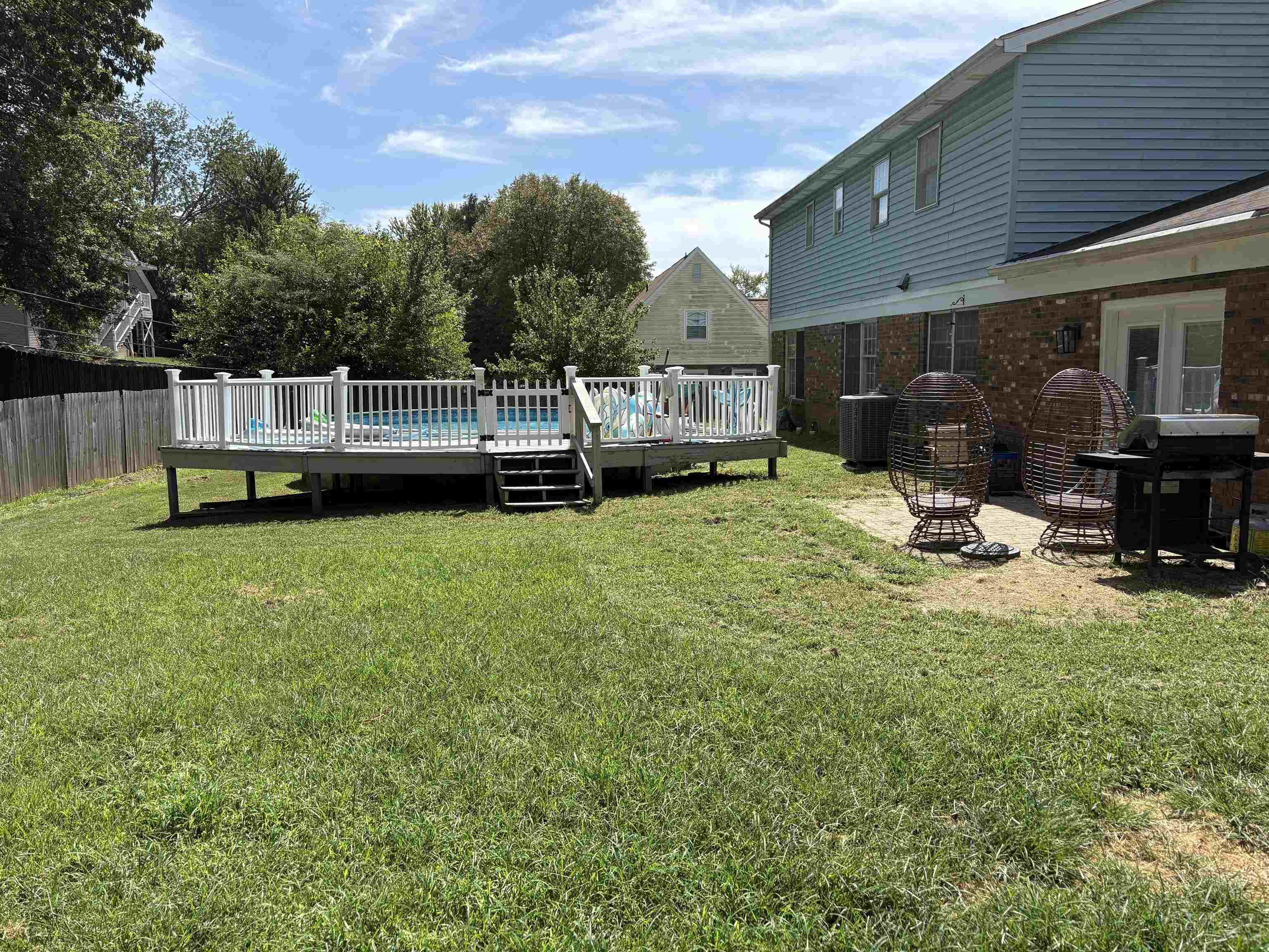 5200 Landview Dr., NEWBURGH, Indiana 47630, 4 Bedrooms Bedrooms, ,2 BathroomsBathrooms,Single Family Residence,For Sale,Landview Dr.,95719