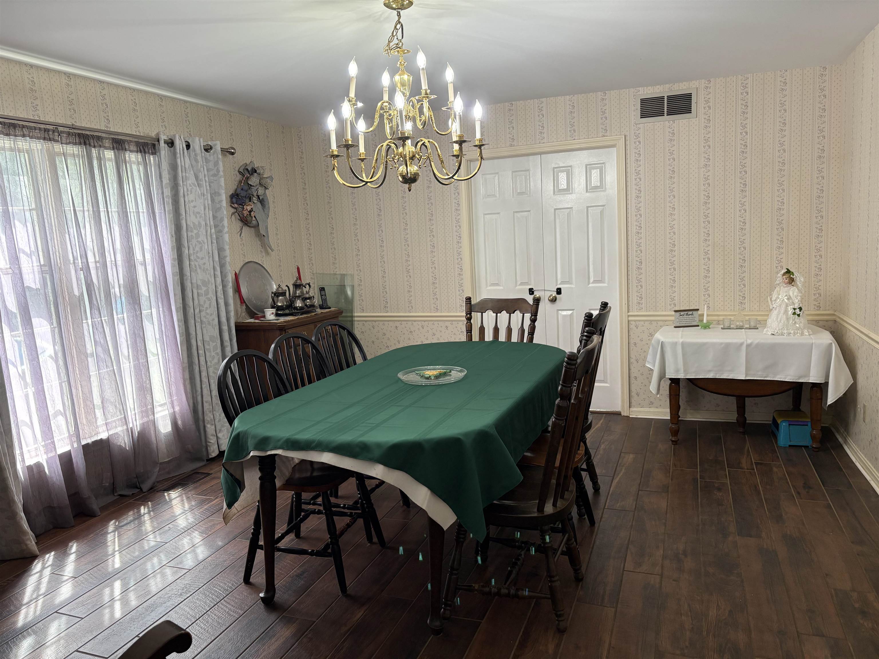 5200 Landview Dr., NEWBURGH, Indiana 47630, 4 Bedrooms Bedrooms, ,2 BathroomsBathrooms,Single Family Residence,For Sale,Landview Dr.,95719