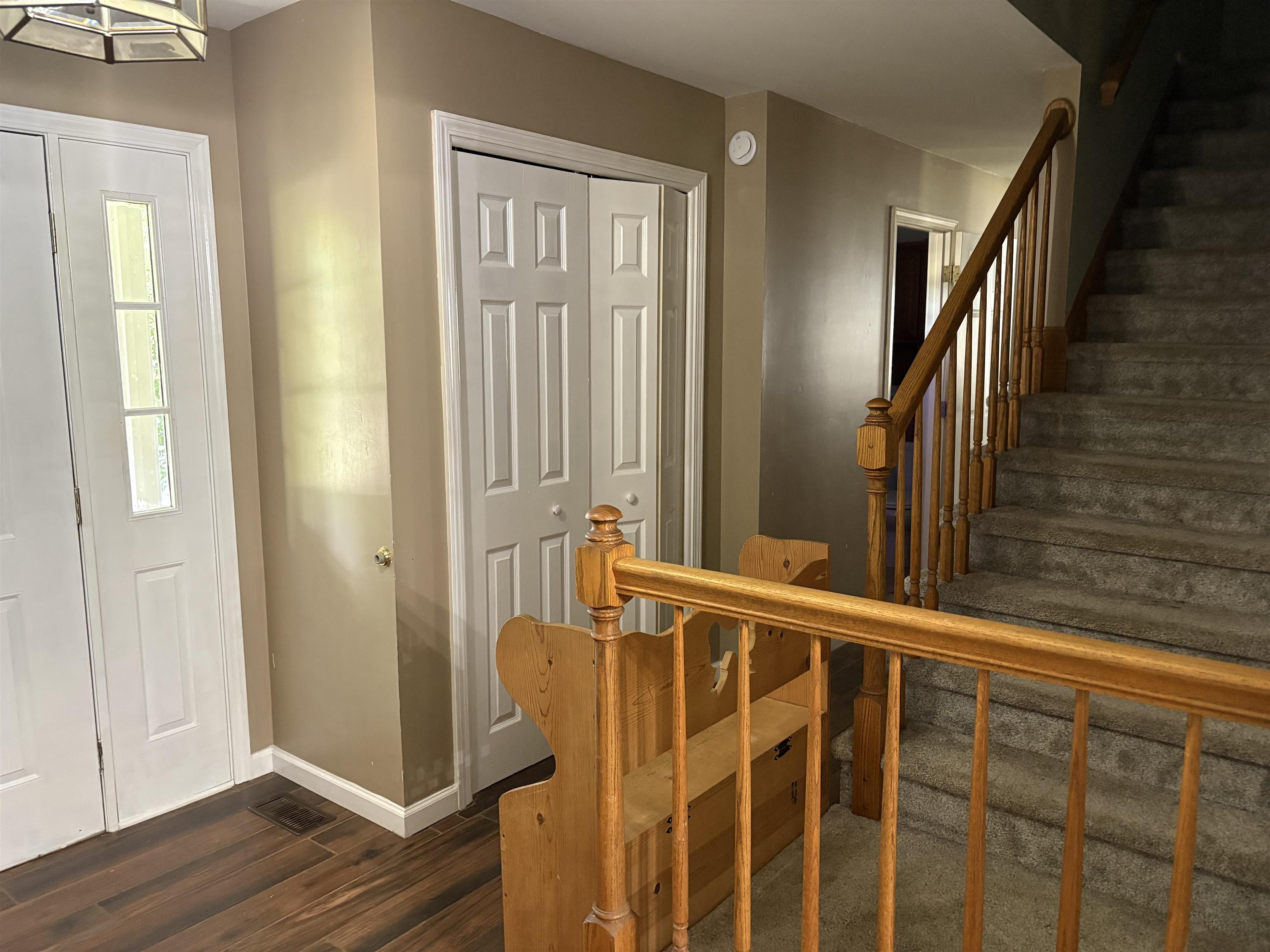 5200 Landview Dr., NEWBURGH, Indiana 47630, 4 Bedrooms Bedrooms, ,2 BathroomsBathrooms,Single Family Residence,For Sale,Landview Dr.,95719