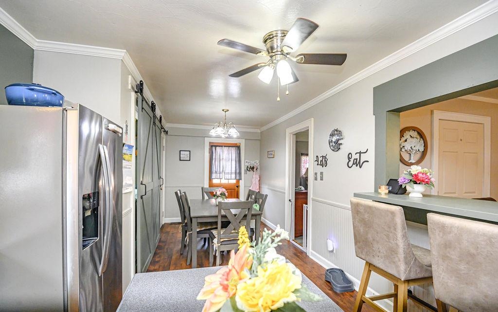 2624 York Street, Owensboro, Kentucky 42301, 3 Bedrooms Bedrooms, ,2 BathroomsBathrooms,Single Family Residence,For Sale,York Street,95720