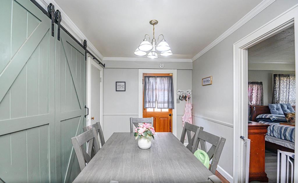2624 York Street, Owensboro, Kentucky 42301, 3 Bedrooms Bedrooms, ,2 BathroomsBathrooms,Single Family Residence,For Sale,York Street,95720