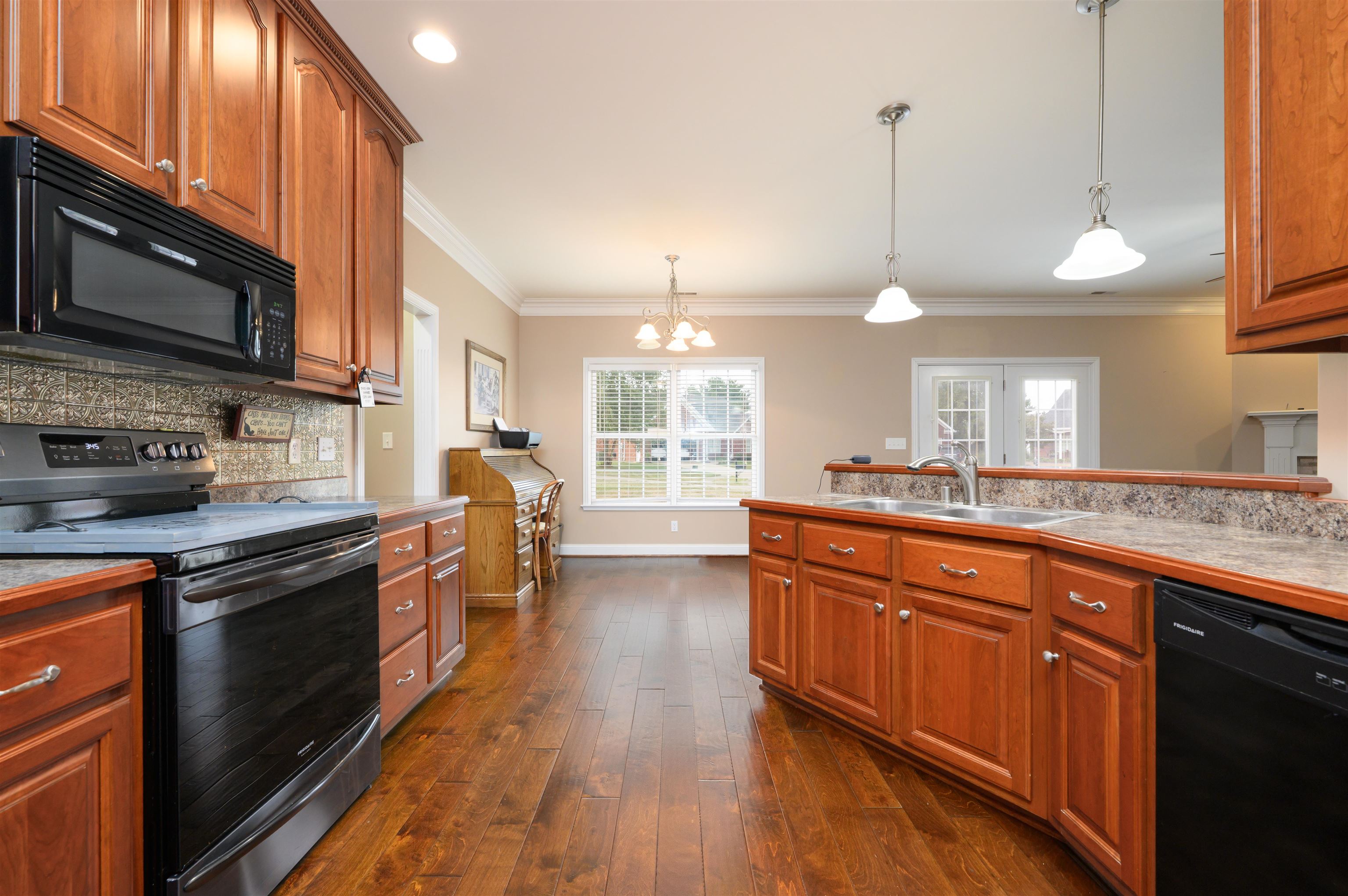 6541 Autumn Creek, Owensboro, Kentucky 42301, 3 Bedrooms Bedrooms, ,2 BathroomsBathrooms,Single Family Residence,For Sale,Autumn Creek,95721