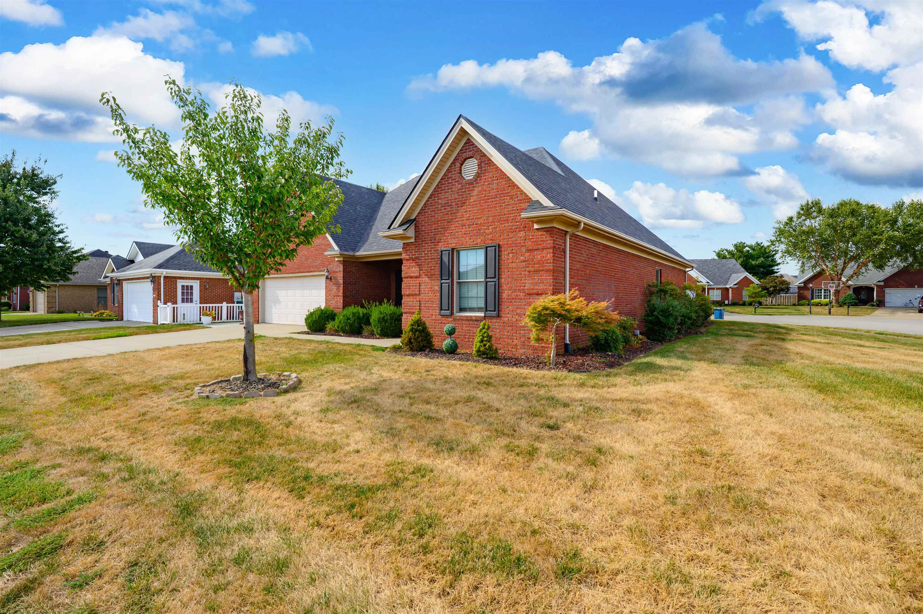6541 Autumn Creek, Owensboro, Kentucky 42301, 3 Bedrooms Bedrooms, ,2 BathroomsBathrooms,Single Family Residence,For Sale,Autumn Creek,95721