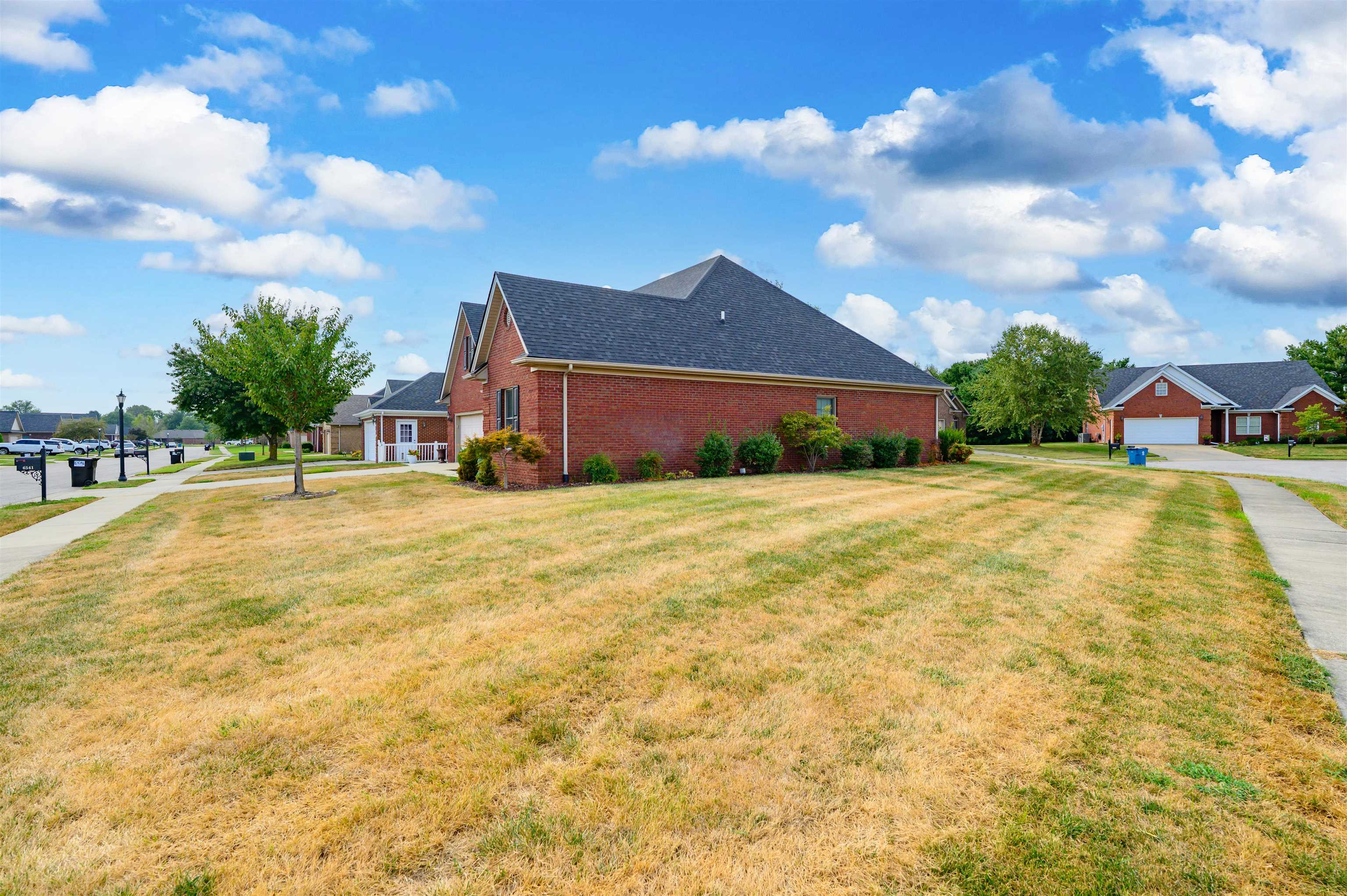 6541 Autumn Creek, Owensboro, Kentucky 42301, 3 Bedrooms Bedrooms, ,2 BathroomsBathrooms,Single Family Residence,For Sale,Autumn Creek,95721
