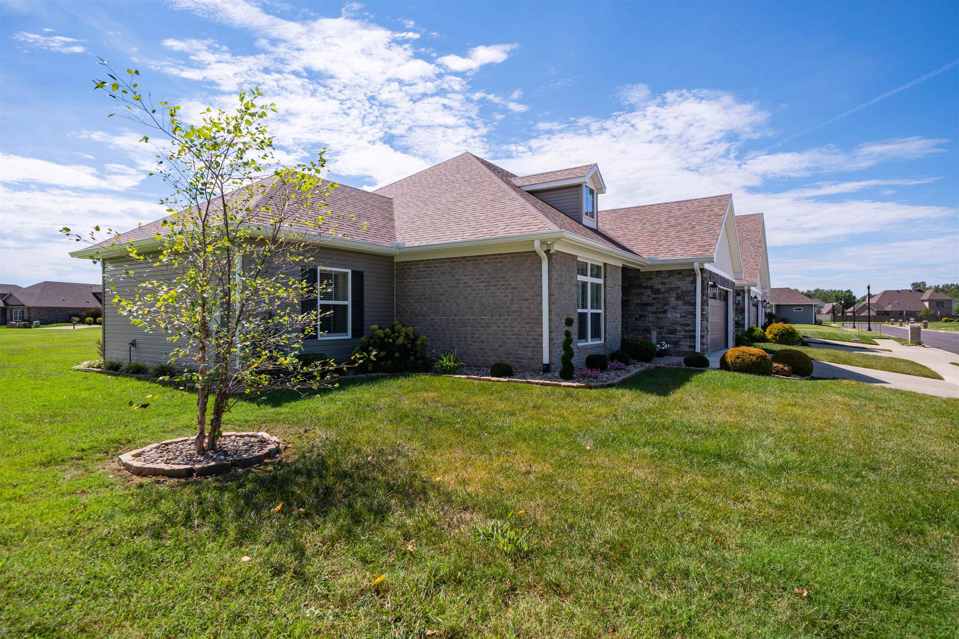 660 Pin High Dr, Owensboro, Kentucky 42303-7764, 3 Bedrooms Bedrooms, ,2 BathroomsBathrooms,Townhouse,For Sale,Pin High Dr,95722