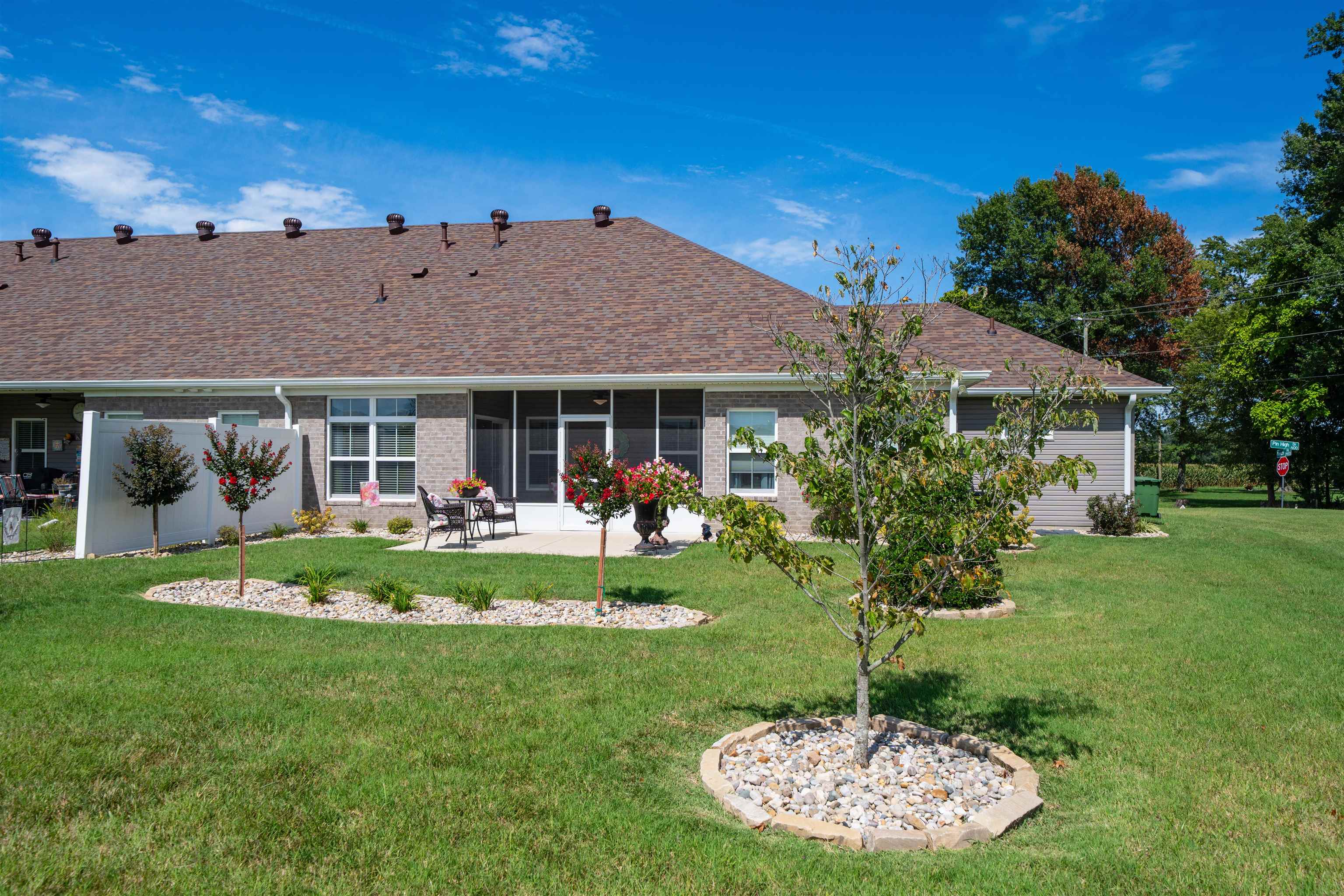 660 Pin High Dr, Owensboro, Kentucky 42303-7764, 3 Bedrooms Bedrooms, ,2 BathroomsBathrooms,Townhouse,For Sale,Pin High Dr,95722