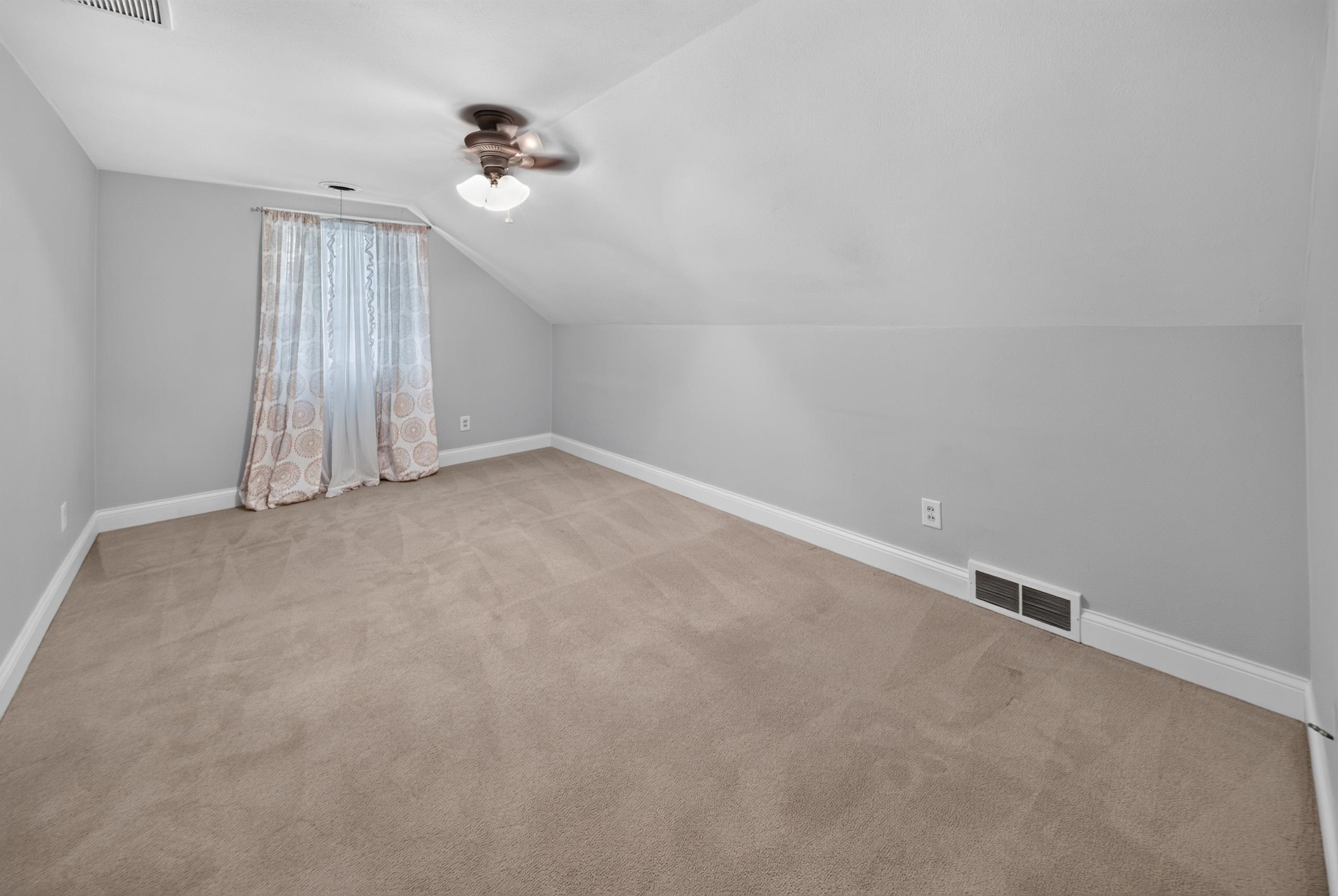 1801 Mohawk Dr, Owensboro, Kentucky 42301, 3 Bedrooms Bedrooms, ,1 BathroomBathrooms,Single Family Residence,For Sale,Mohawk Dr,95723