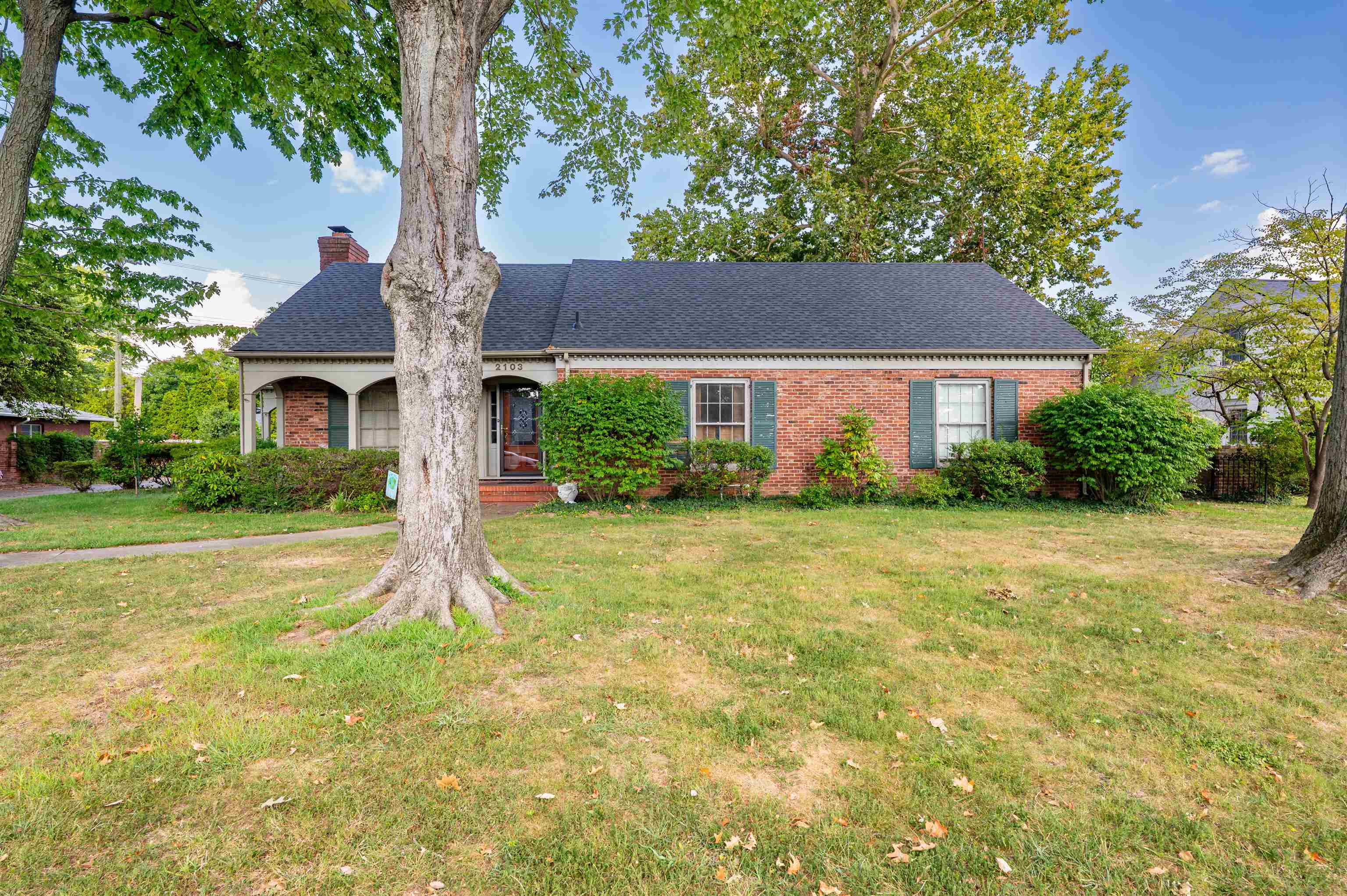 2103 Mayfair Ave, Owensboro, Kentucky 42301, 4 Bedrooms Bedrooms, ,3 BathroomsBathrooms,Single Family Residence,For Sale,Mayfair Ave,95730