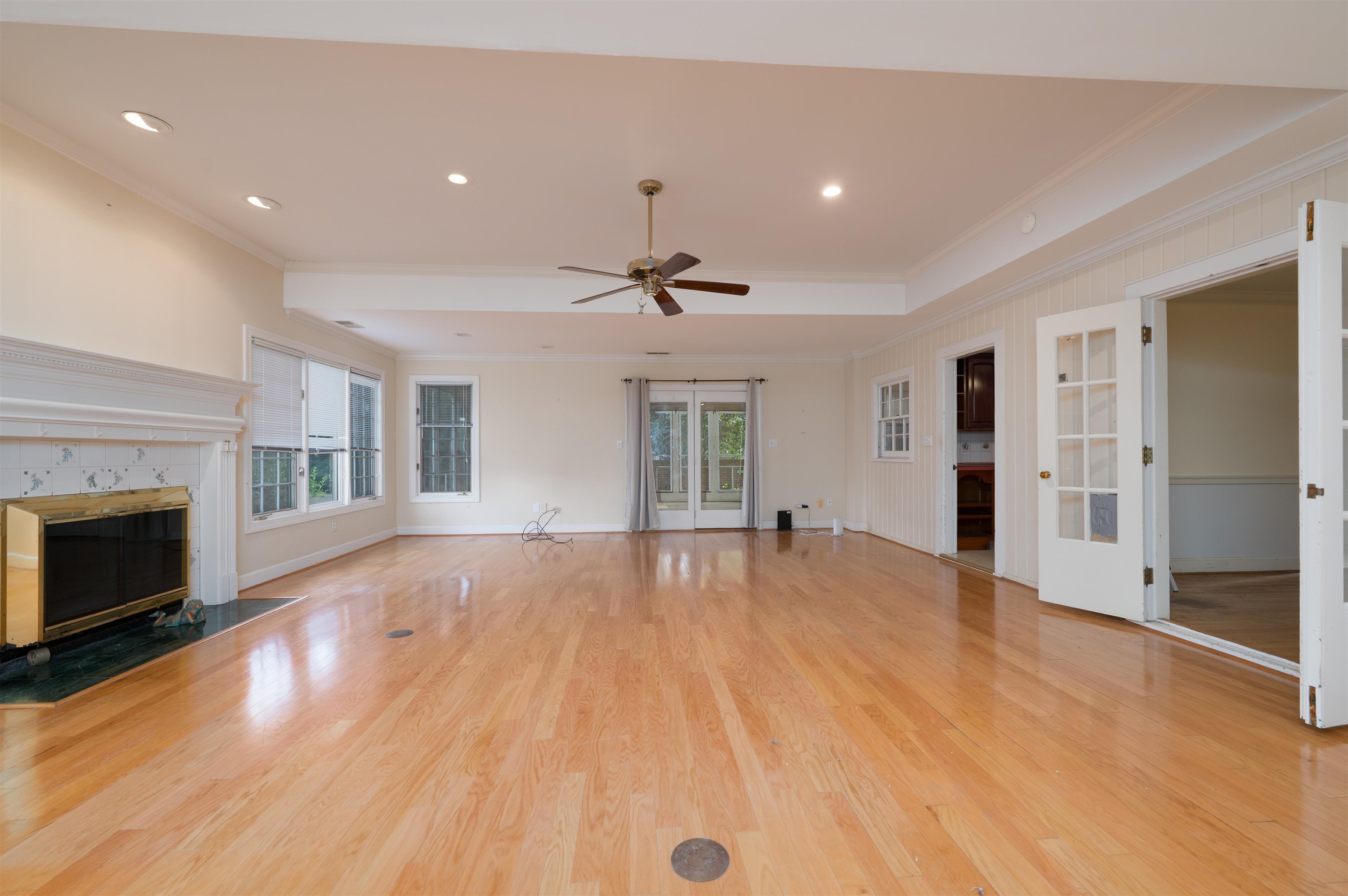 2103 Mayfair Ave, Owensboro, Kentucky 42301, 4 Bedrooms Bedrooms, ,3 BathroomsBathrooms,Single Family Residence,For Sale,Mayfair Ave,95730