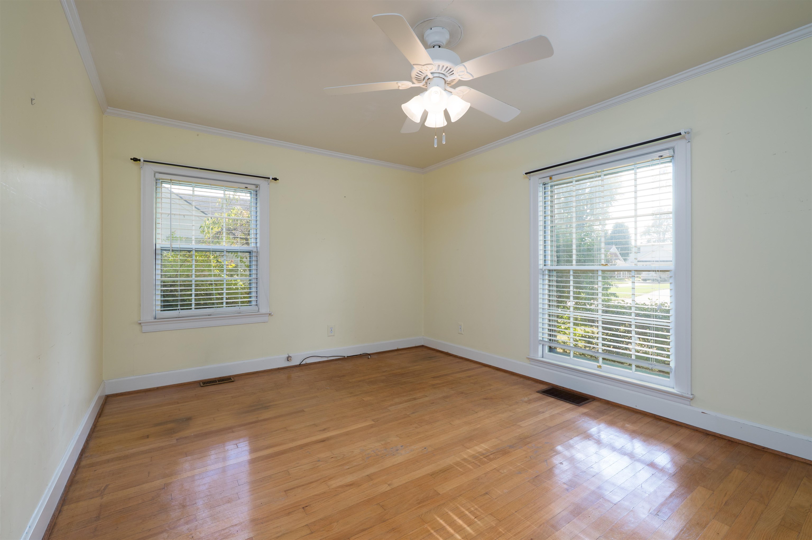 2103 Mayfair Ave, Owensboro, Kentucky 42301, 4 Bedrooms Bedrooms, ,3 BathroomsBathrooms,Single Family Residence,For Sale,Mayfair Ave,95730