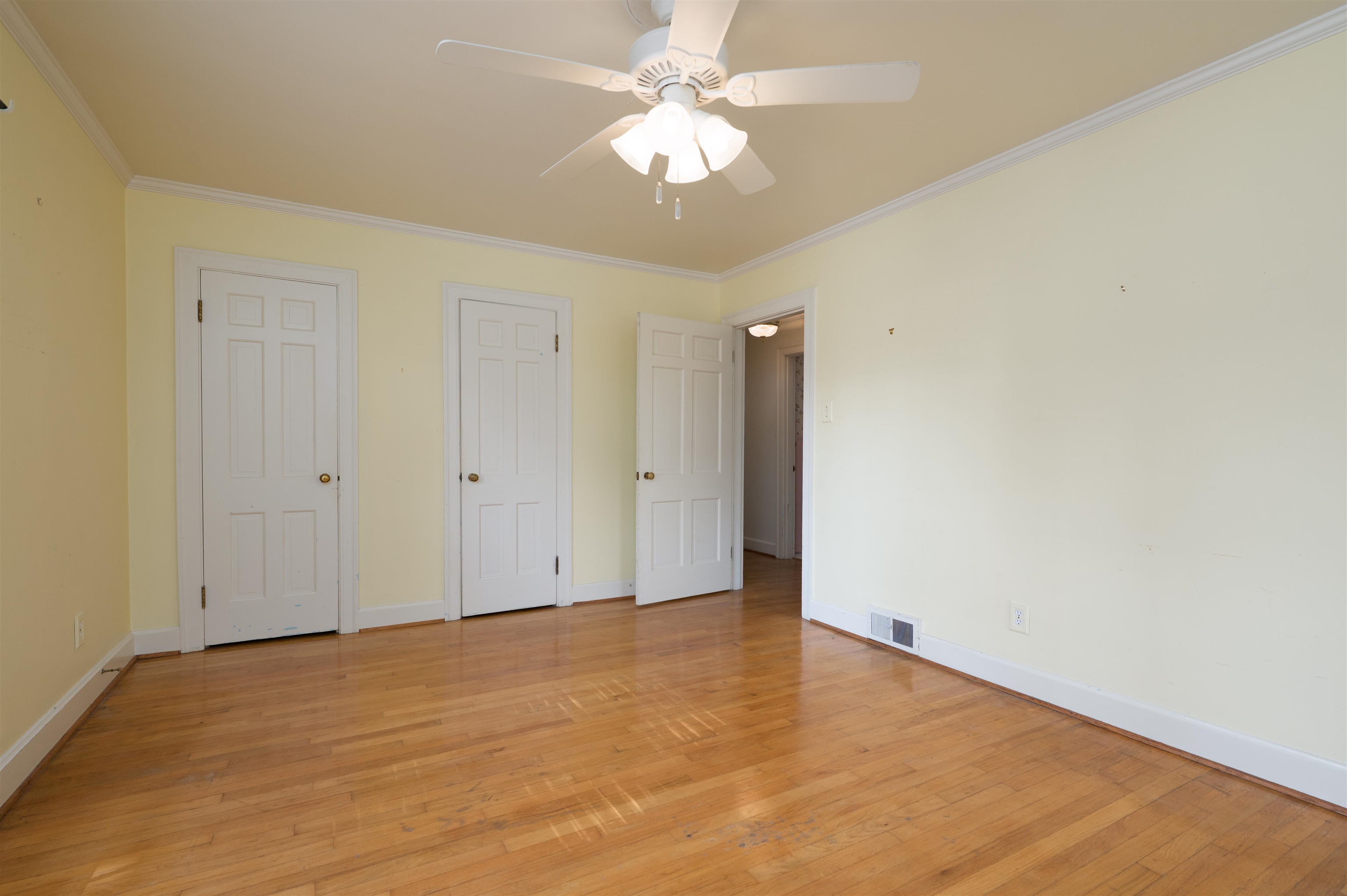 2103 Mayfair Ave, Owensboro, Kentucky 42301, 4 Bedrooms Bedrooms, ,3 BathroomsBathrooms,Single Family Residence,For Sale,Mayfair Ave,95730