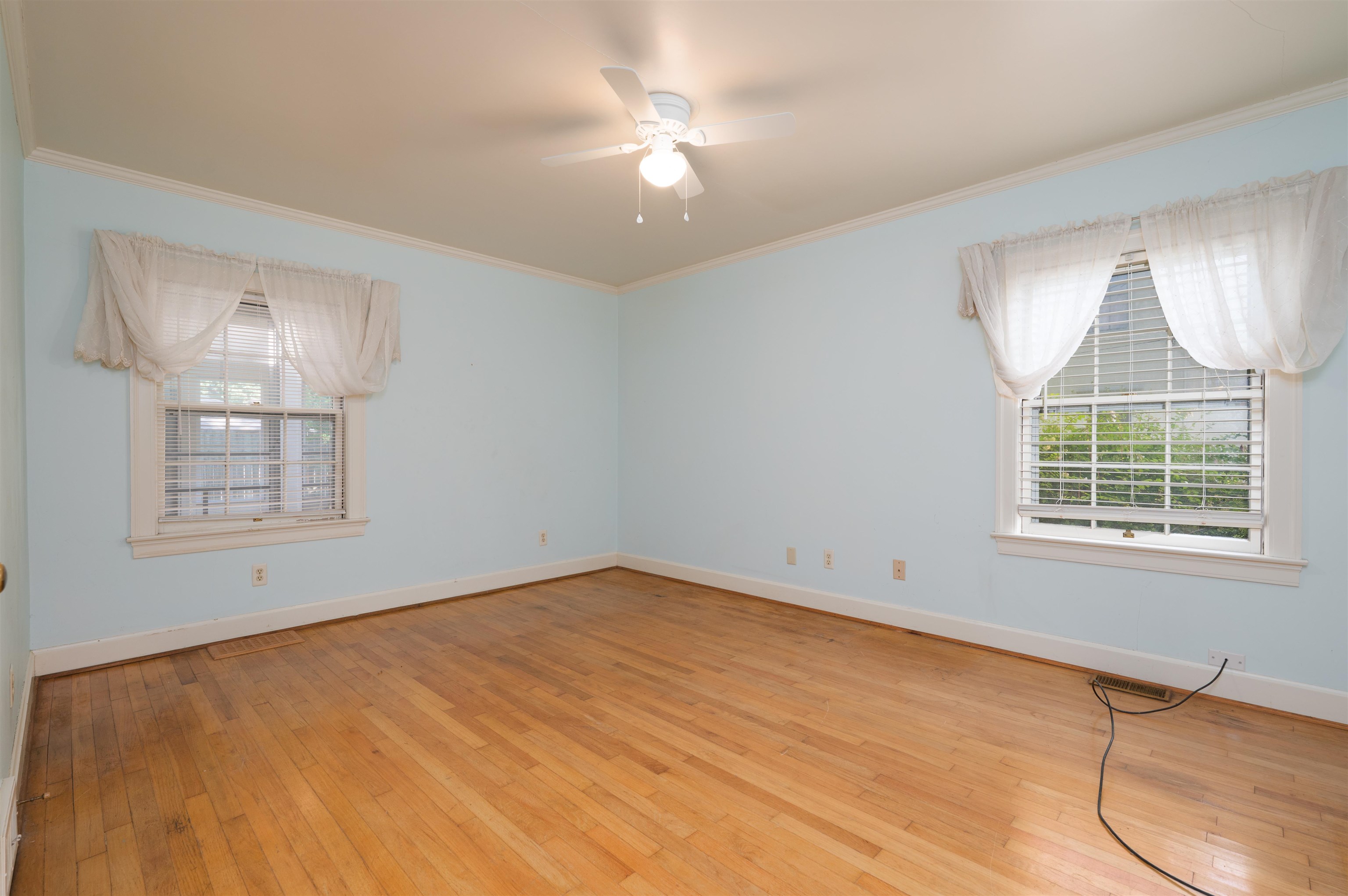 2103 Mayfair Ave, Owensboro, Kentucky 42301, 4 Bedrooms Bedrooms, ,3 BathroomsBathrooms,Single Family Residence,For Sale,Mayfair Ave,95730