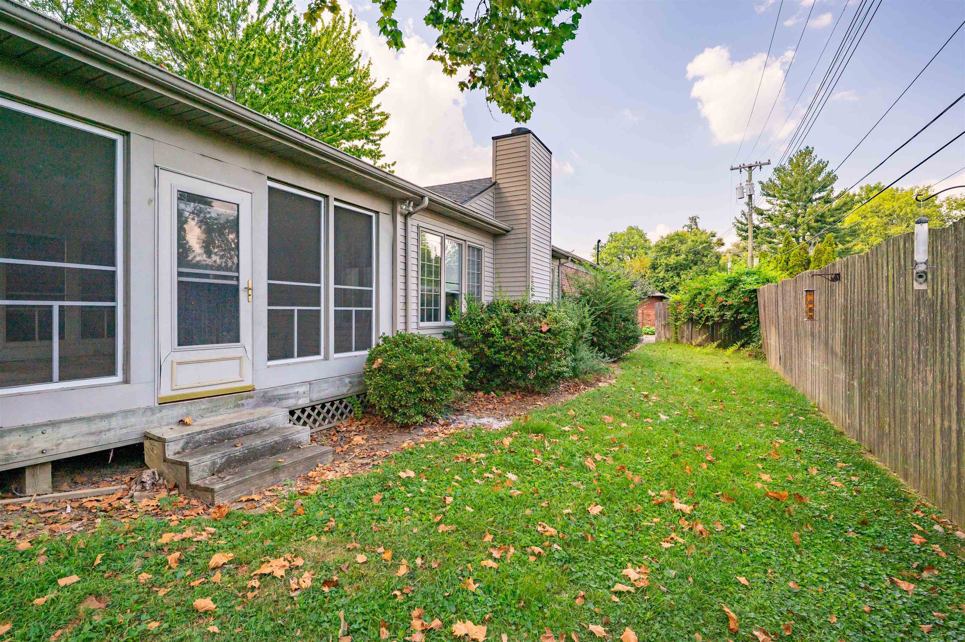 2103 Mayfair Ave, Owensboro, Kentucky 42301, 4 Bedrooms Bedrooms, ,3 BathroomsBathrooms,Single Family Residence,For Sale,Mayfair Ave,95730