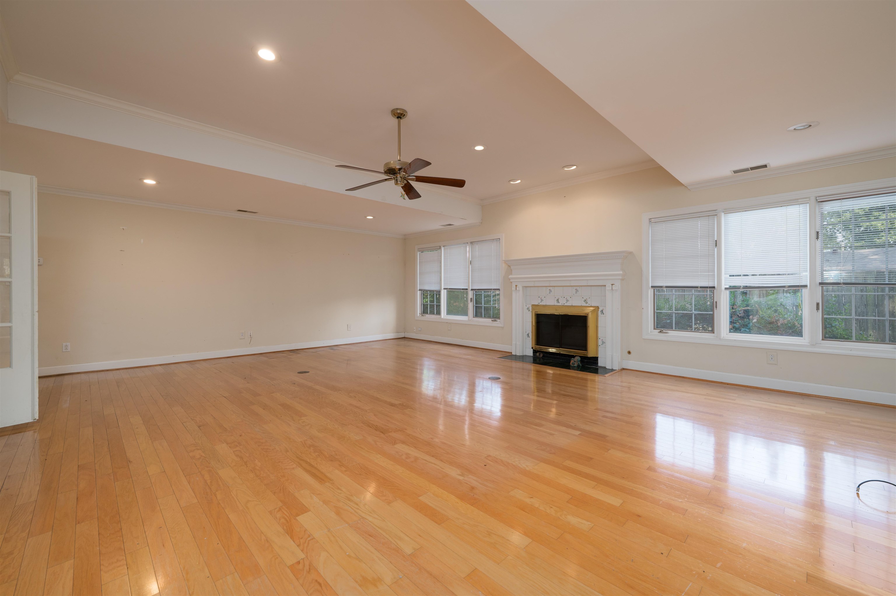 2103 Mayfair Ave, Owensboro, Kentucky 42301, 4 Bedrooms Bedrooms, ,3 BathroomsBathrooms,Single Family Residence,For Sale,Mayfair Ave,95730