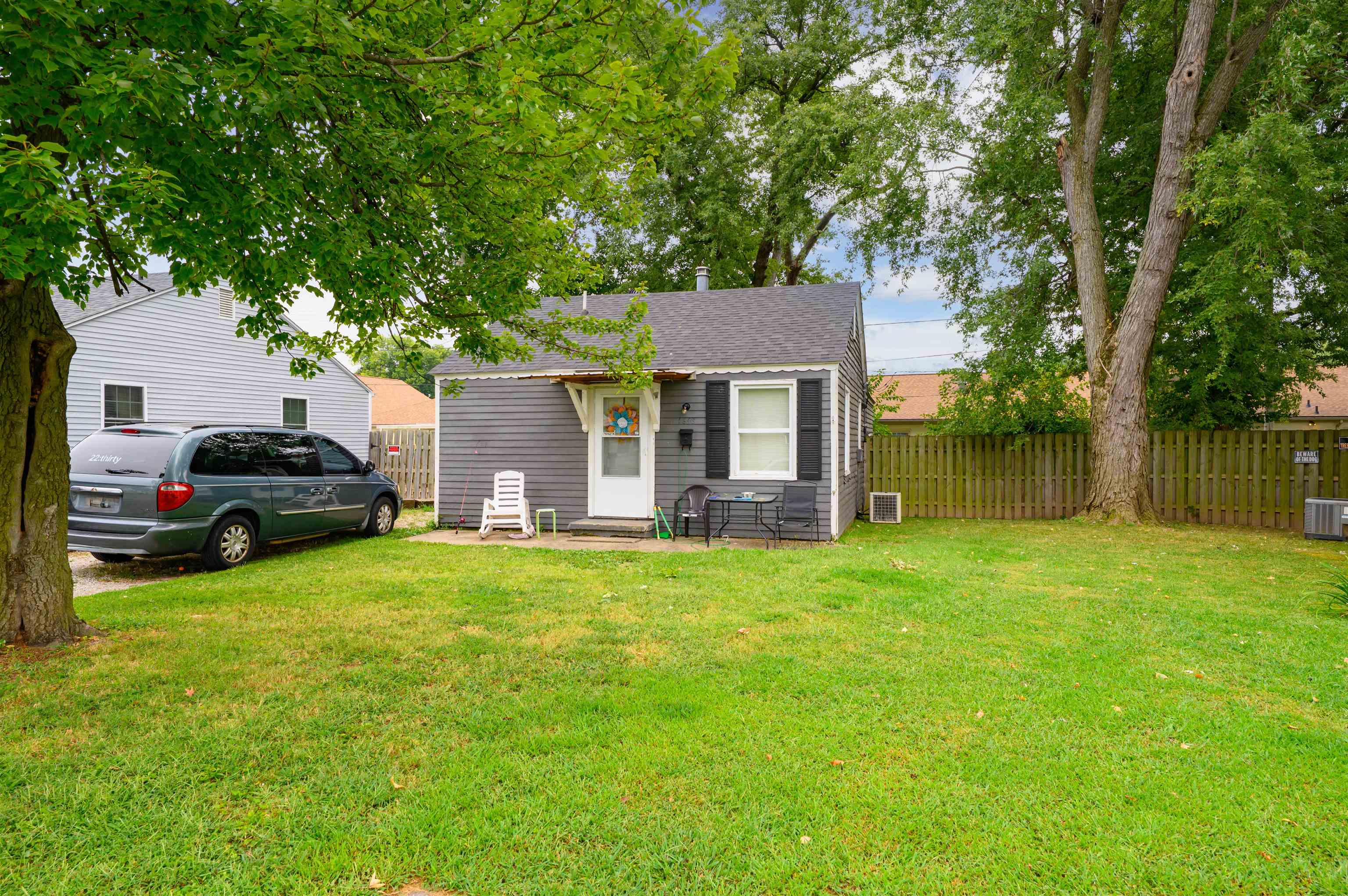 1811 Westview Drive, Owensboro, Kentucky 42301, ,Multifamily,For Sale,Westview Drive,95757