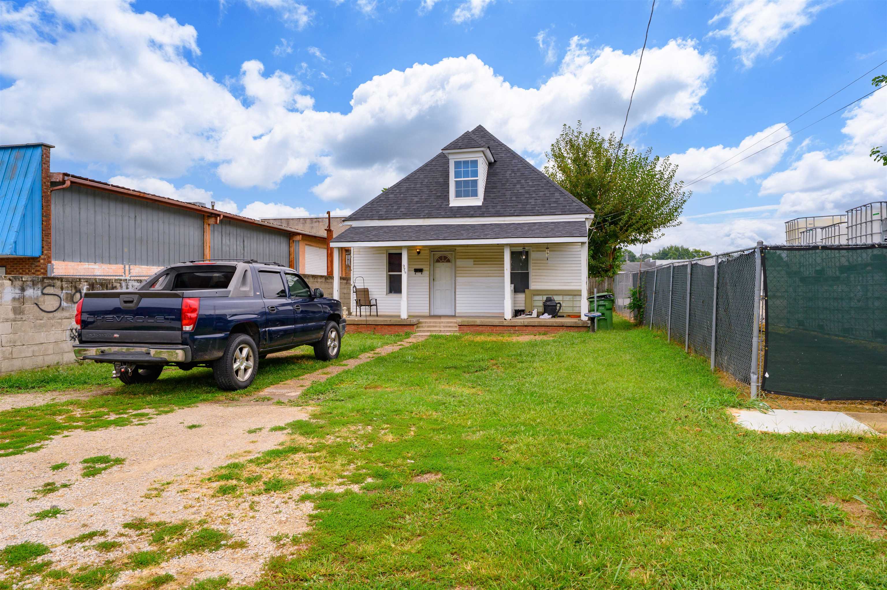 1811 Westview Drive, Owensboro, Kentucky 42301, ,Multifamily,For Sale,Westview Drive,95757