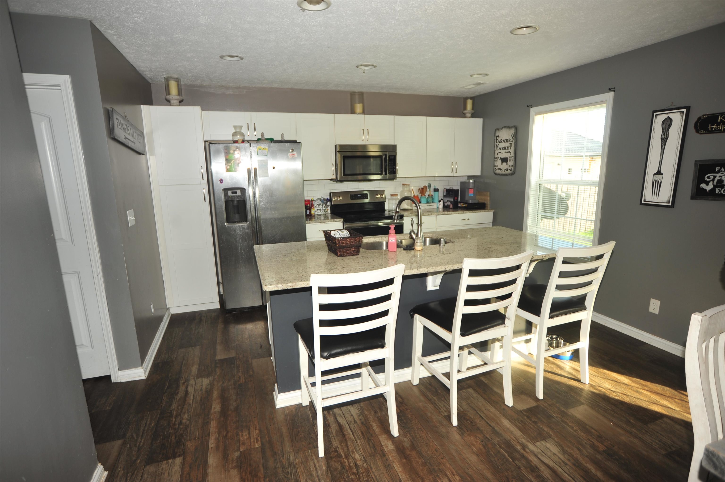 4790 Windstone Drive, Owensboro, Kentucky 42301, 4 Bedrooms Bedrooms, ,2 BathroomsBathrooms,Single Family Residence,For Sale,Windstone Drive,95758
