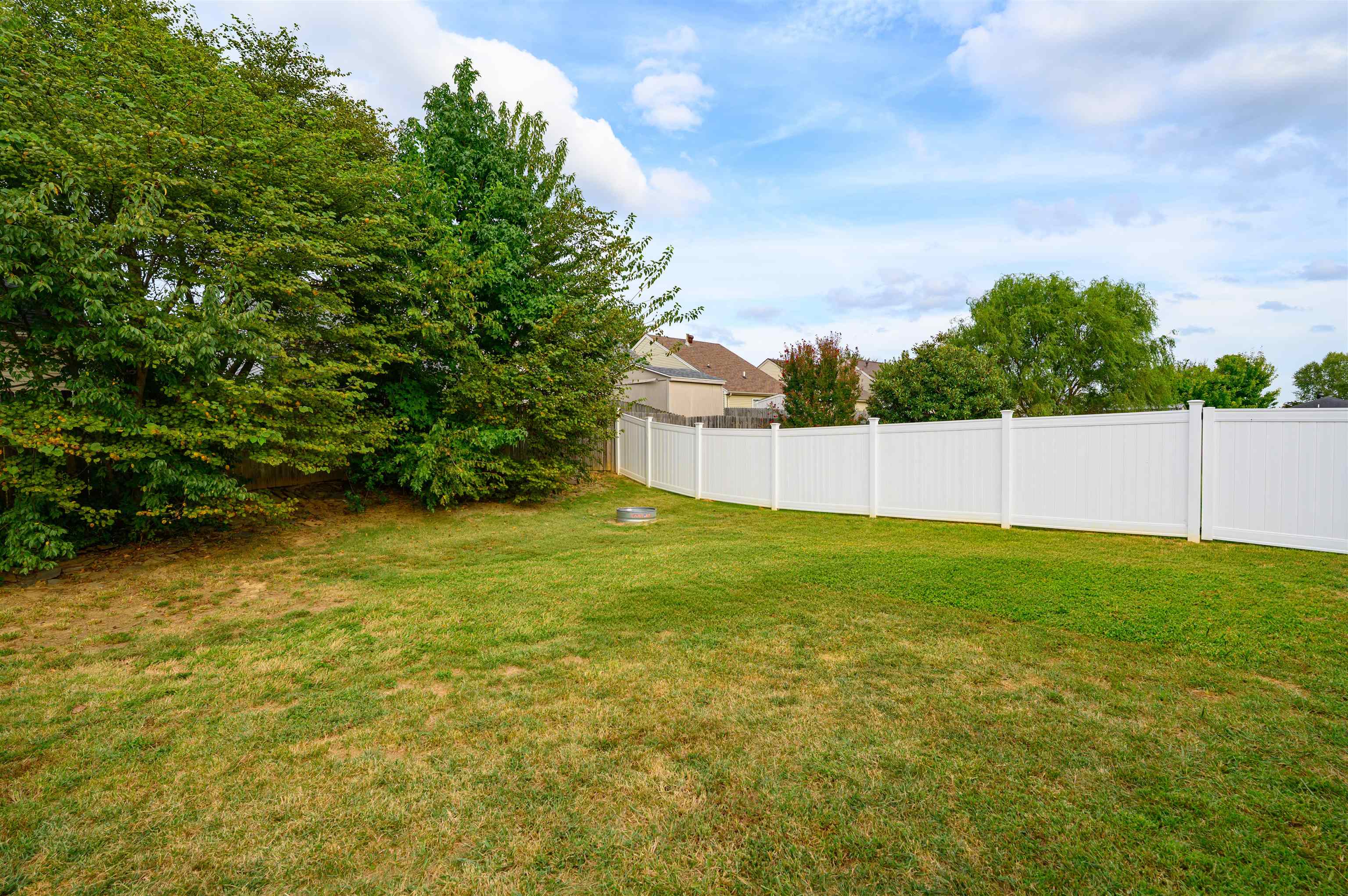 2657 Landing Terrace, Owensboro, Kentucky 42303, 3 Bedrooms Bedrooms, ,2 BathroomsBathrooms,Single Family Residence,For Sale,Landing Terrace,95776