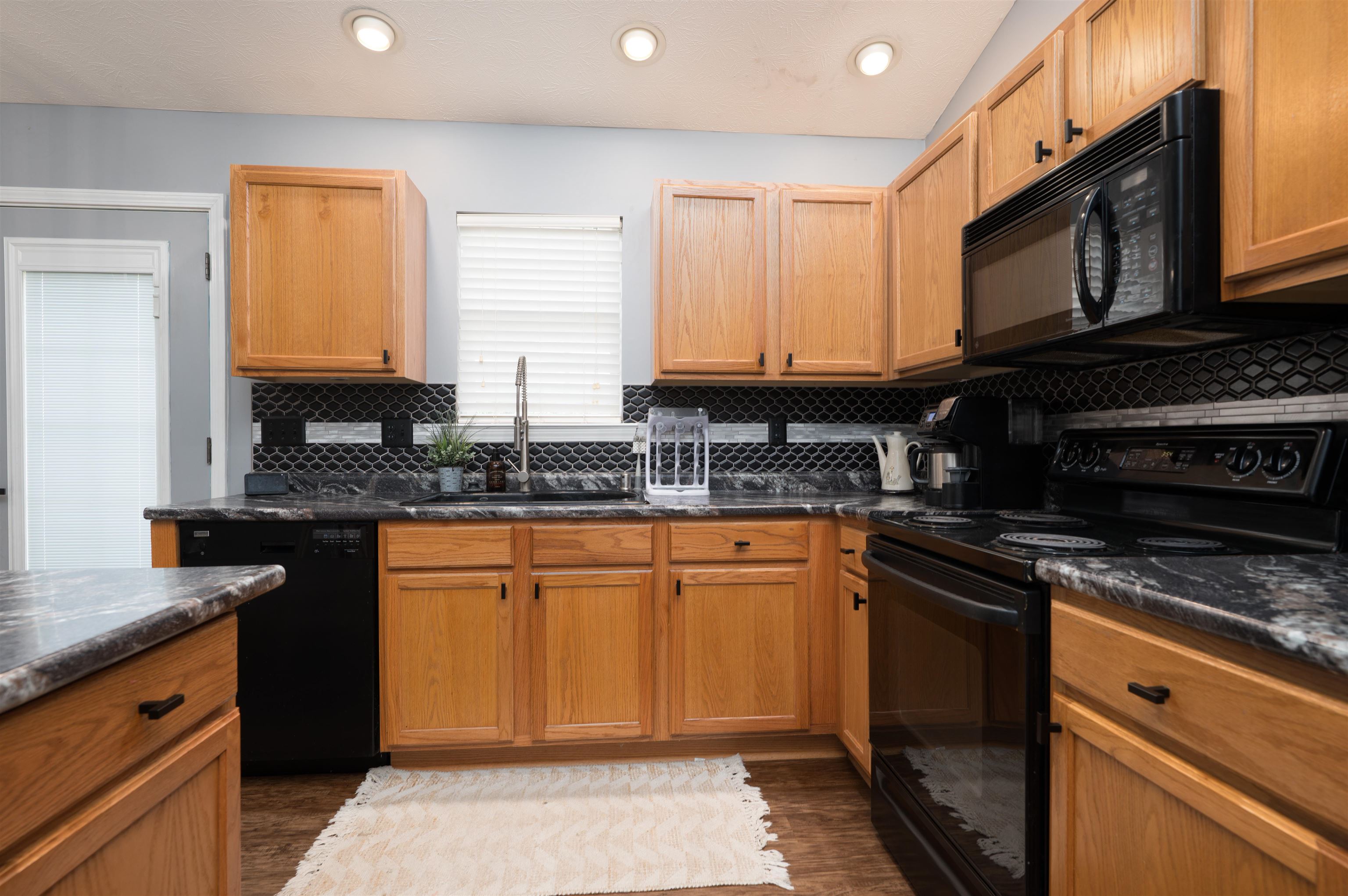 2657 Landing Terrace, Owensboro, Kentucky 42303, 3 Bedrooms Bedrooms, ,2 BathroomsBathrooms,Single Family Residence,For Sale,Landing Terrace,95776