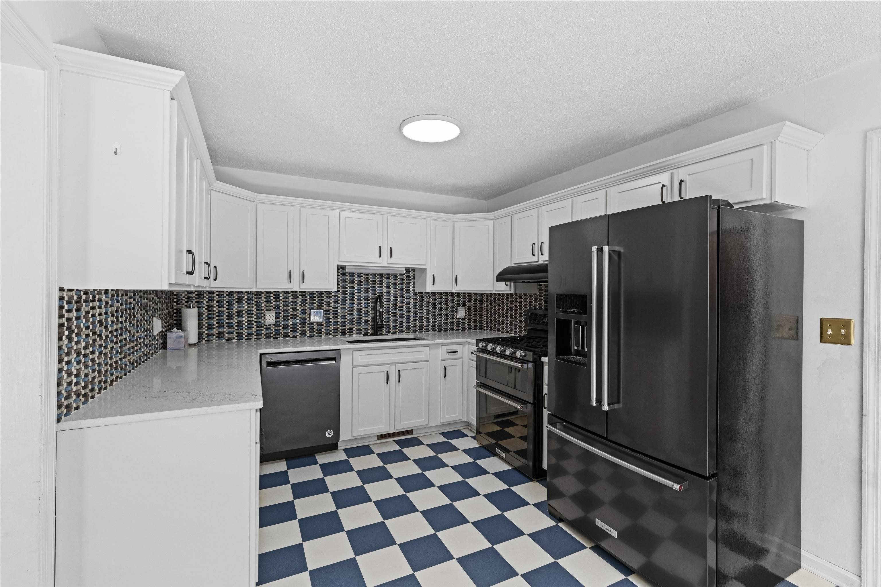 4540 Loftwood Dr, Owensboro, Kentucky 42303, 3 Bedrooms Bedrooms, ,2 BathroomsBathrooms,Single Family Residence,For Sale,Loftwood Dr,95786
