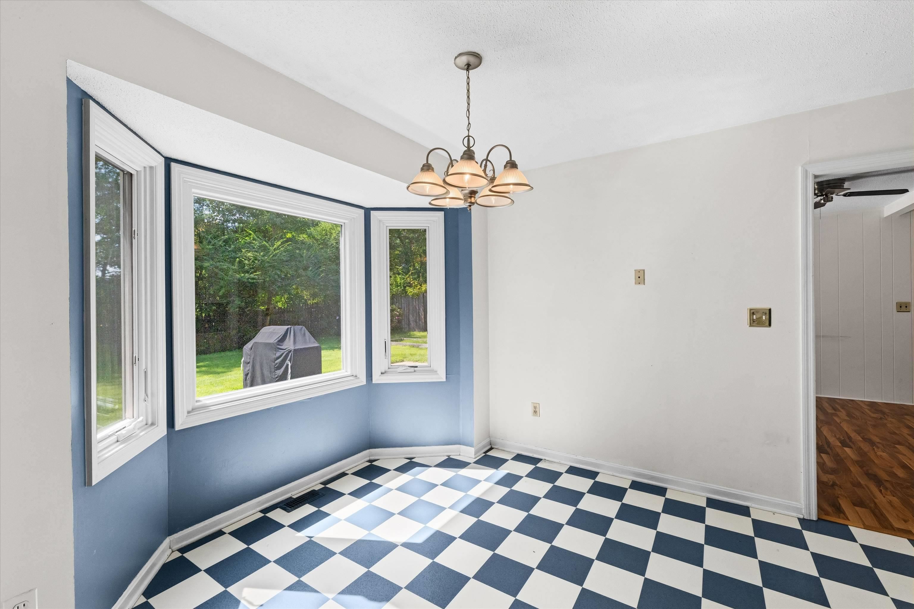 4540 Loftwood Dr, Owensboro, Kentucky 42303, 3 Bedrooms Bedrooms, ,2 BathroomsBathrooms,Single Family Residence,For Sale,Loftwood Dr,95786
