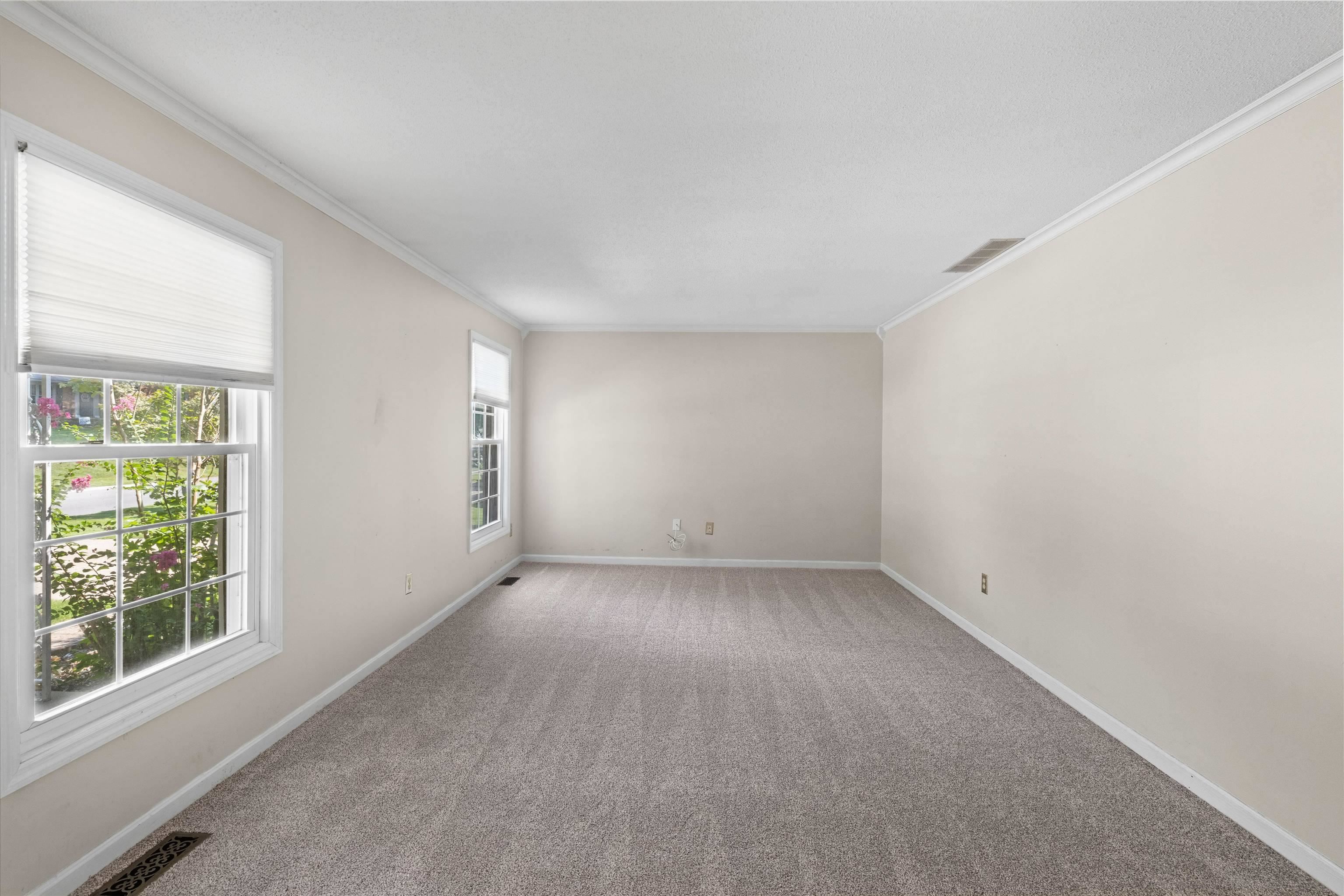 4540 Loftwood Dr, Owensboro, Kentucky 42303, 3 Bedrooms Bedrooms, ,2 BathroomsBathrooms,Single Family Residence,For Sale,Loftwood Dr,95786