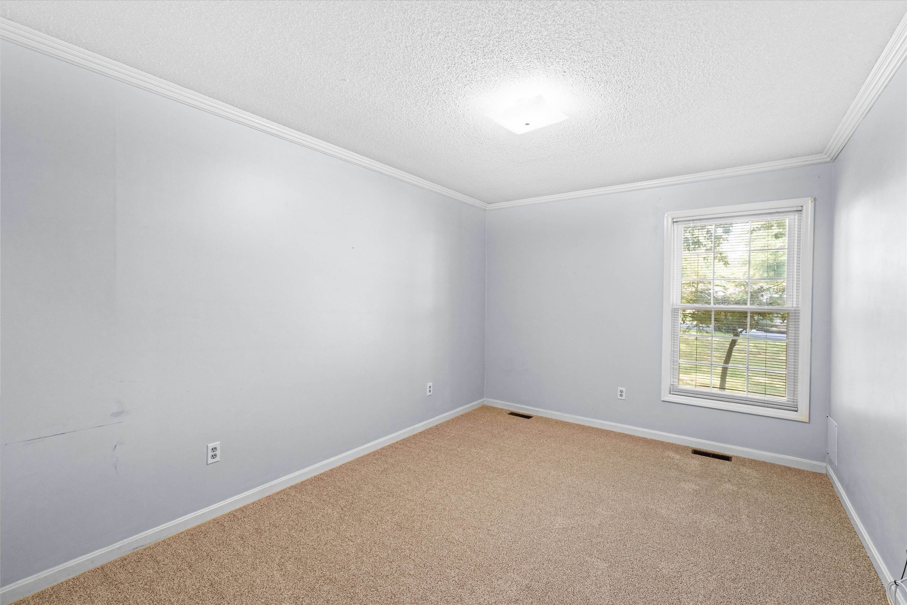 4540 Loftwood Dr, Owensboro, Kentucky 42303, 3 Bedrooms Bedrooms, ,2 BathroomsBathrooms,Single Family Residence,For Sale,Loftwood Dr,95786