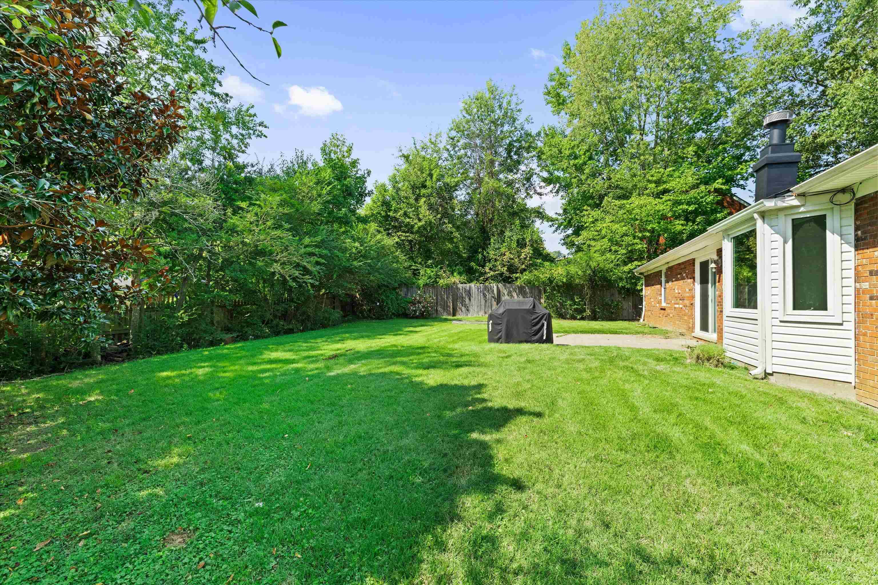 4540 Loftwood Dr, Owensboro, Kentucky 42303, 3 Bedrooms Bedrooms, ,2 BathroomsBathrooms,Single Family Residence,For Sale,Loftwood Dr,95786
