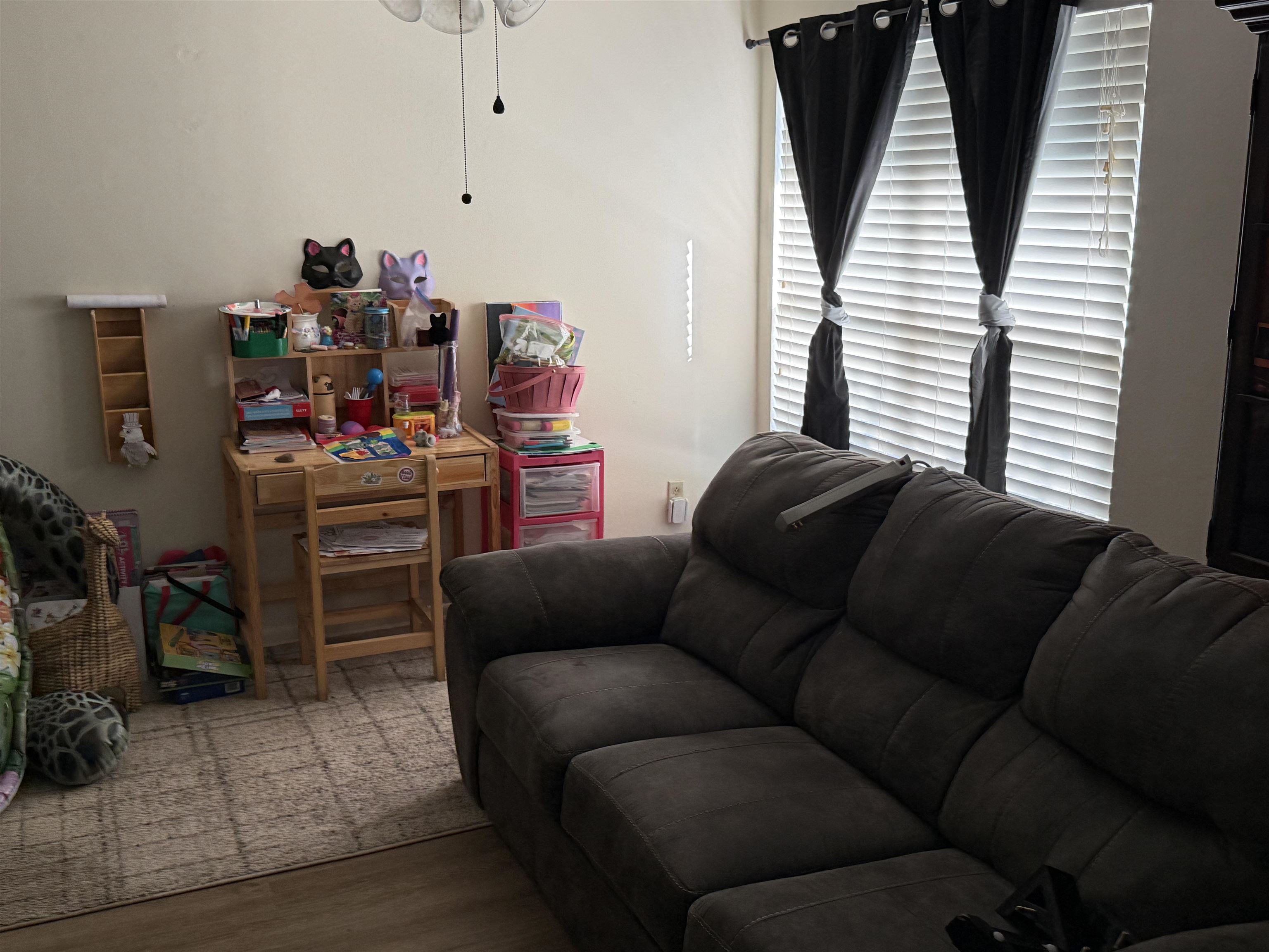 3408 Surrey Drive East, Owensboro, Kentucky 42301, 3 Bedrooms Bedrooms, ,1 BathroomBathrooms,Single Family Residence,For Sale,Surrey Drive East,95787