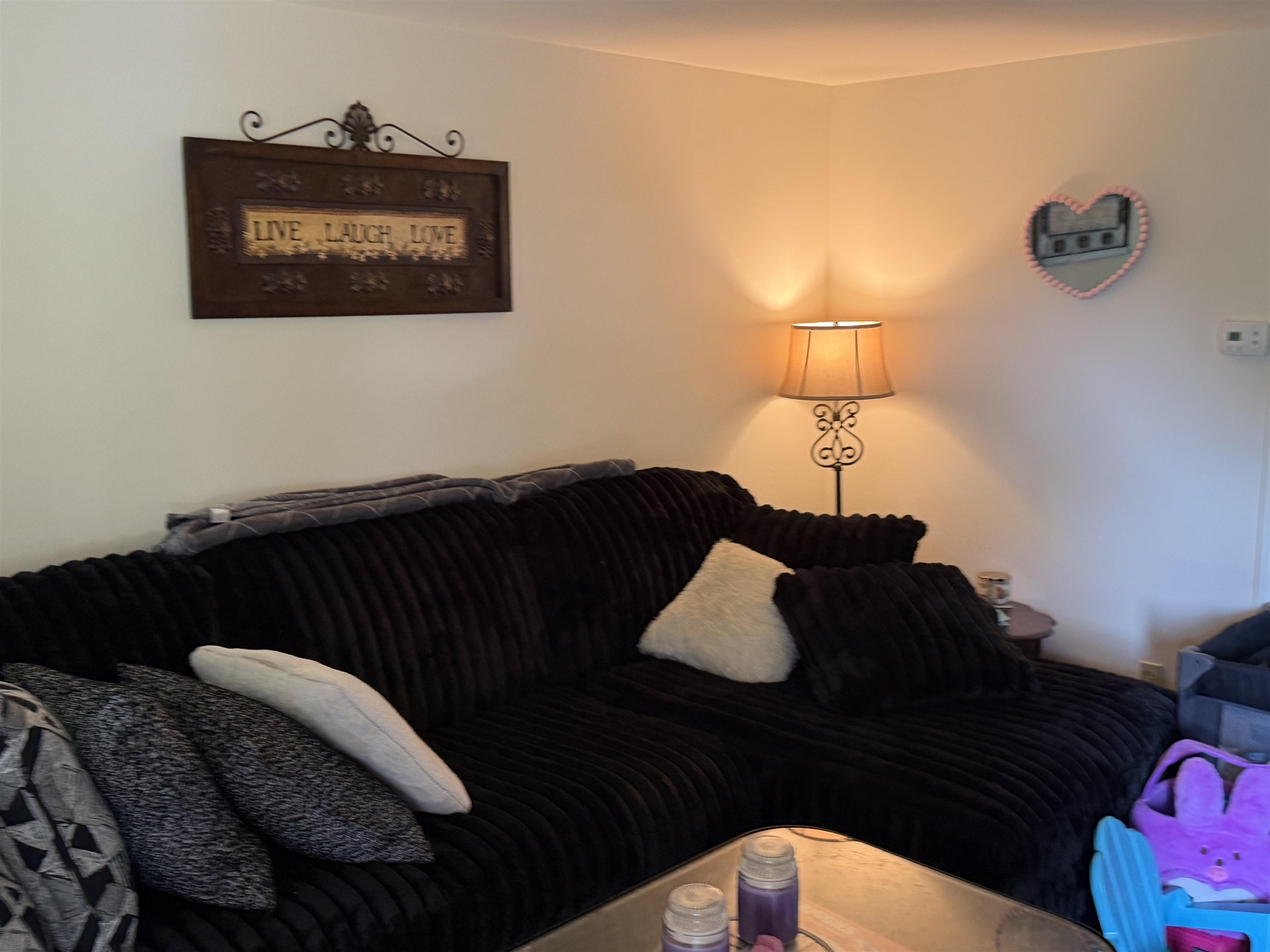 3408 Surrey Drive East, Owensboro, Kentucky 42301, 3 Bedrooms Bedrooms, ,1 BathroomBathrooms,Single Family Residence,For Sale,Surrey Drive East,95787