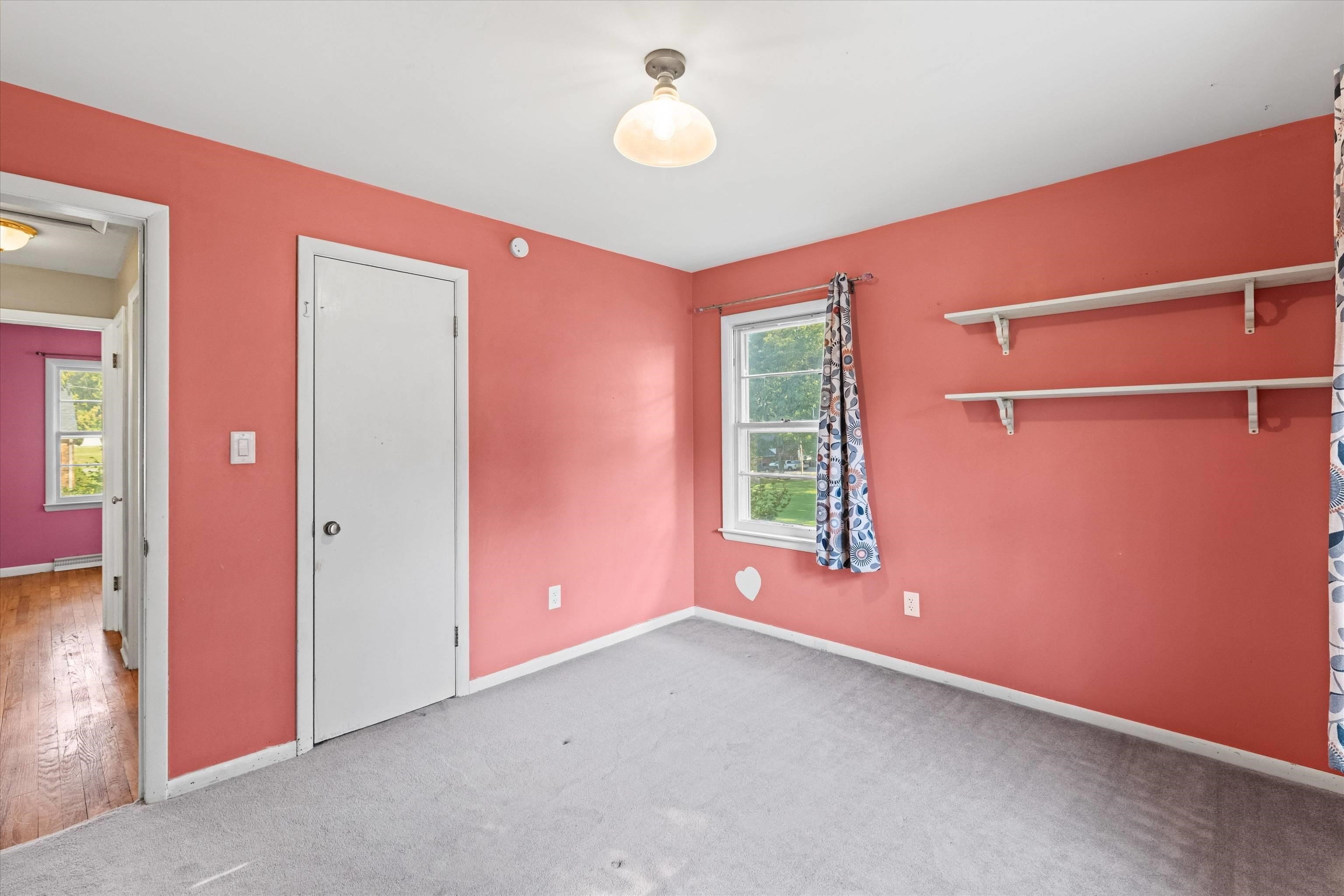 220 s poplar, Morganfield, Kentucky 42437, 4 Bedrooms Bedrooms, ,2 BathroomsBathrooms,Single Family Residence,For Sale,s poplar,95788