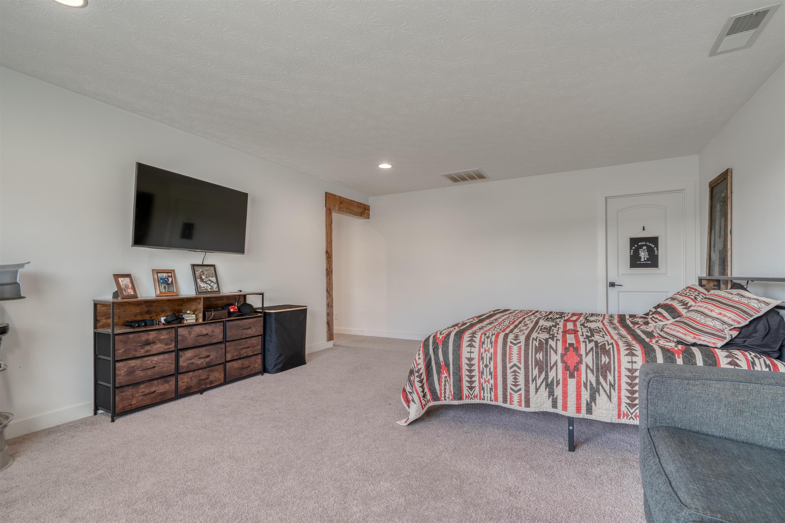 5141 Pleasant Valley Road, Philpot, Kentucky 42366, 5 Bedrooms Bedrooms, ,2 BathroomsBathrooms,Single Family Residence,For Sale,Pleasant Valley Road,95796