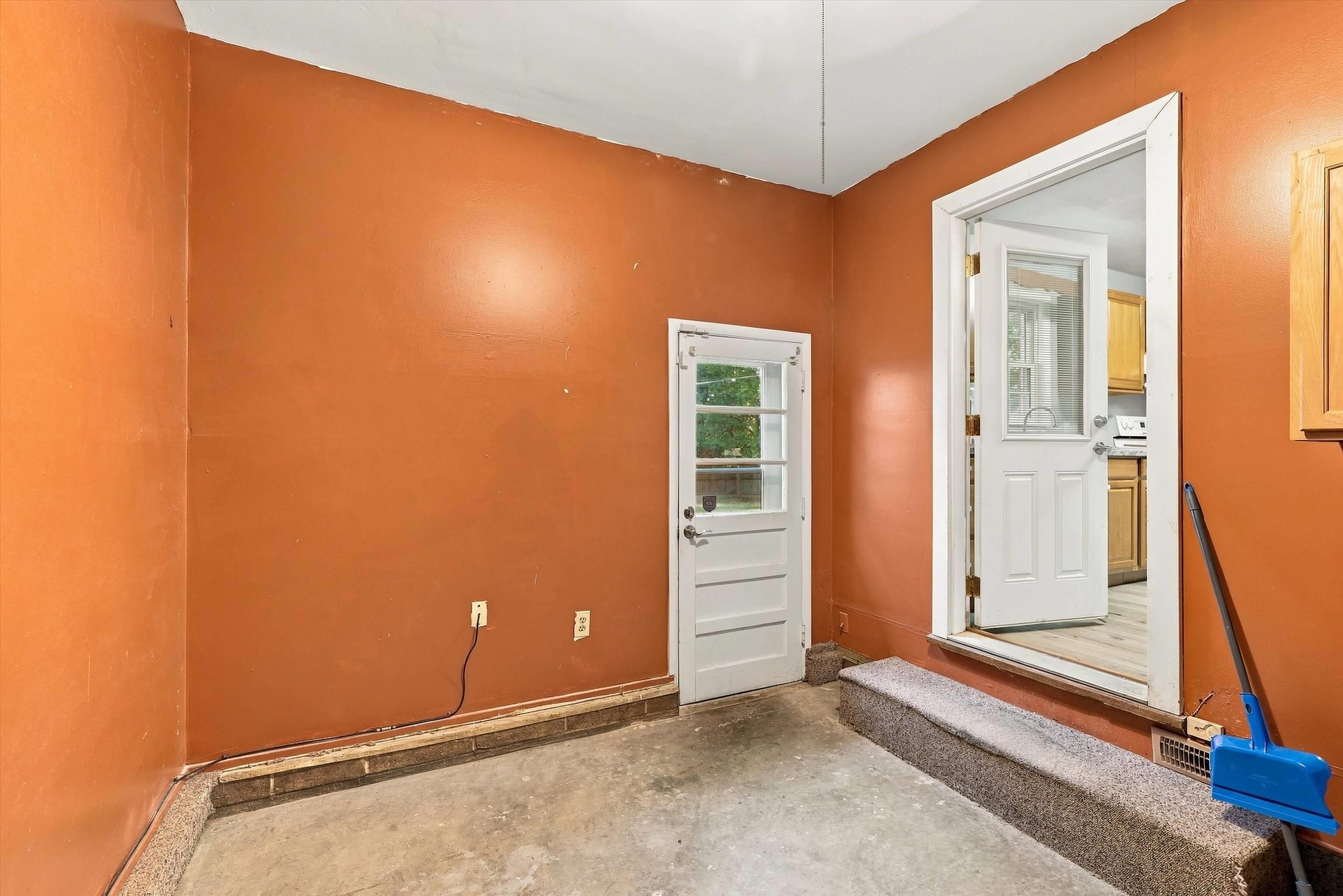 3429 Lewis Ln, Owensboro, Kentucky 42301, 3 Bedrooms Bedrooms, ,1 BathroomBathrooms,Single Family Residence,For Sale,Lewis Ln,95832