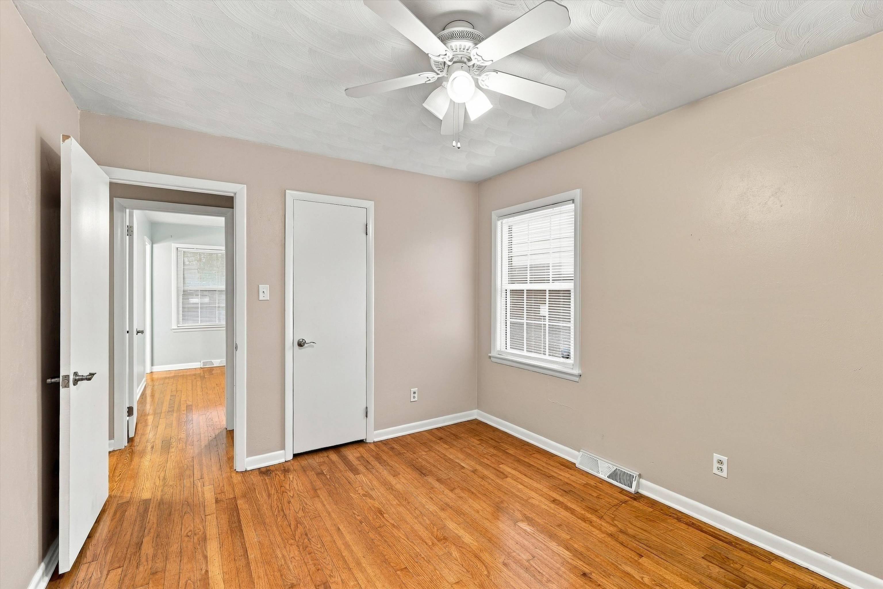 3429 Lewis Ln, Owensboro, Kentucky 42301, 3 Bedrooms Bedrooms, ,1 BathroomBathrooms,Single Family Residence,For Sale,Lewis Ln,95832
