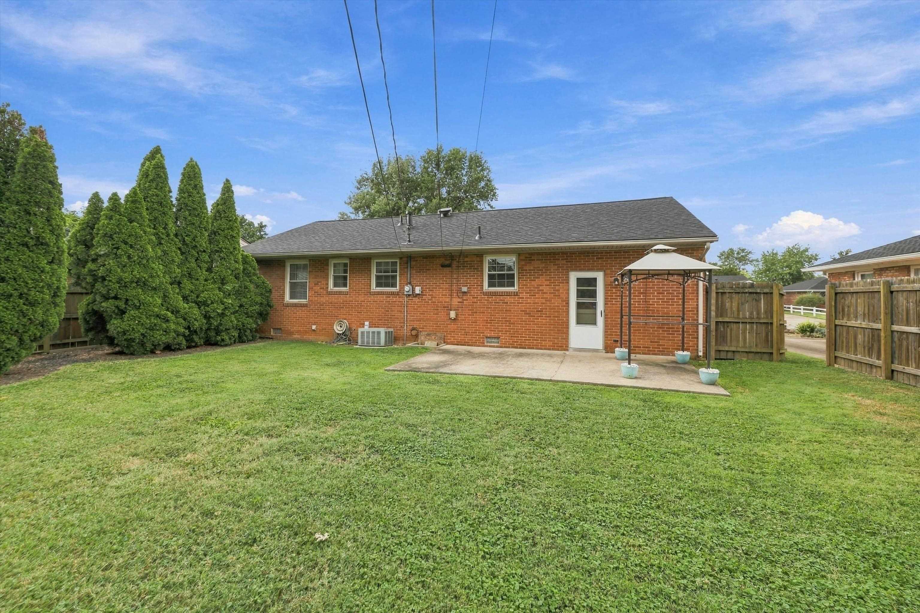 3429 Lewis Ln, Owensboro, Kentucky 42301, 3 Bedrooms Bedrooms, ,1 BathroomBathrooms,Single Family Residence,For Sale,Lewis Ln,95832