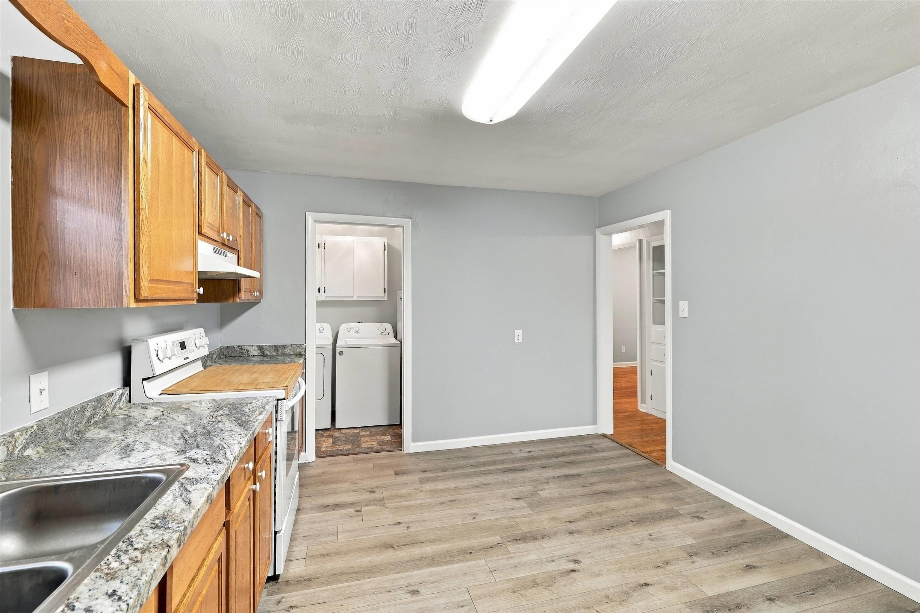 3429 Lewis Ln, Owensboro, Kentucky 42301, 3 Bedrooms Bedrooms, ,1 BathroomBathrooms,Single Family Residence,For Sale,Lewis Ln,95832