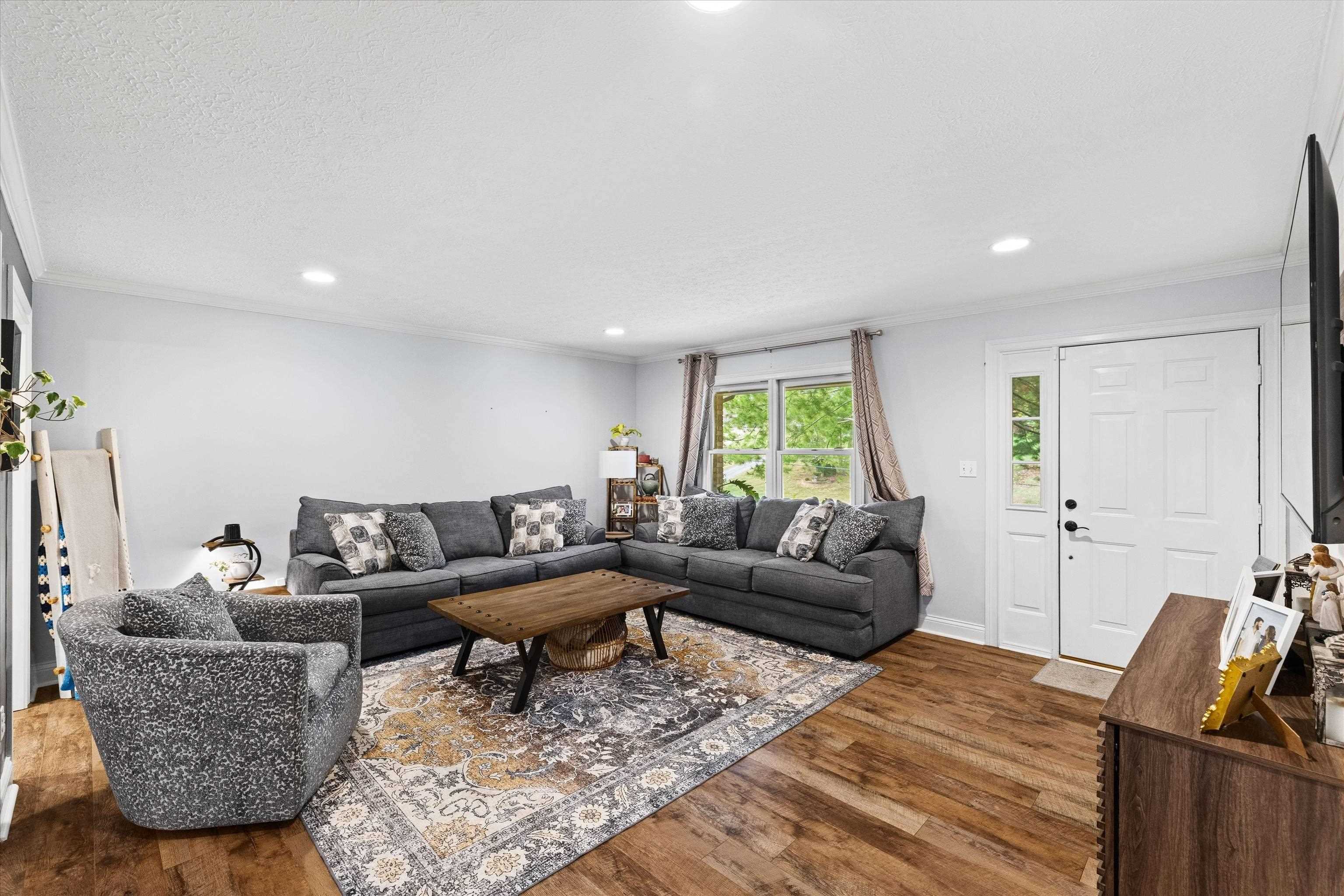 99 Booth Field, Owensboro, Kentucky 42301, 3 Bedrooms Bedrooms, ,2 BathroomsBathrooms,Single Family Residence,For Sale,Booth Field,95837