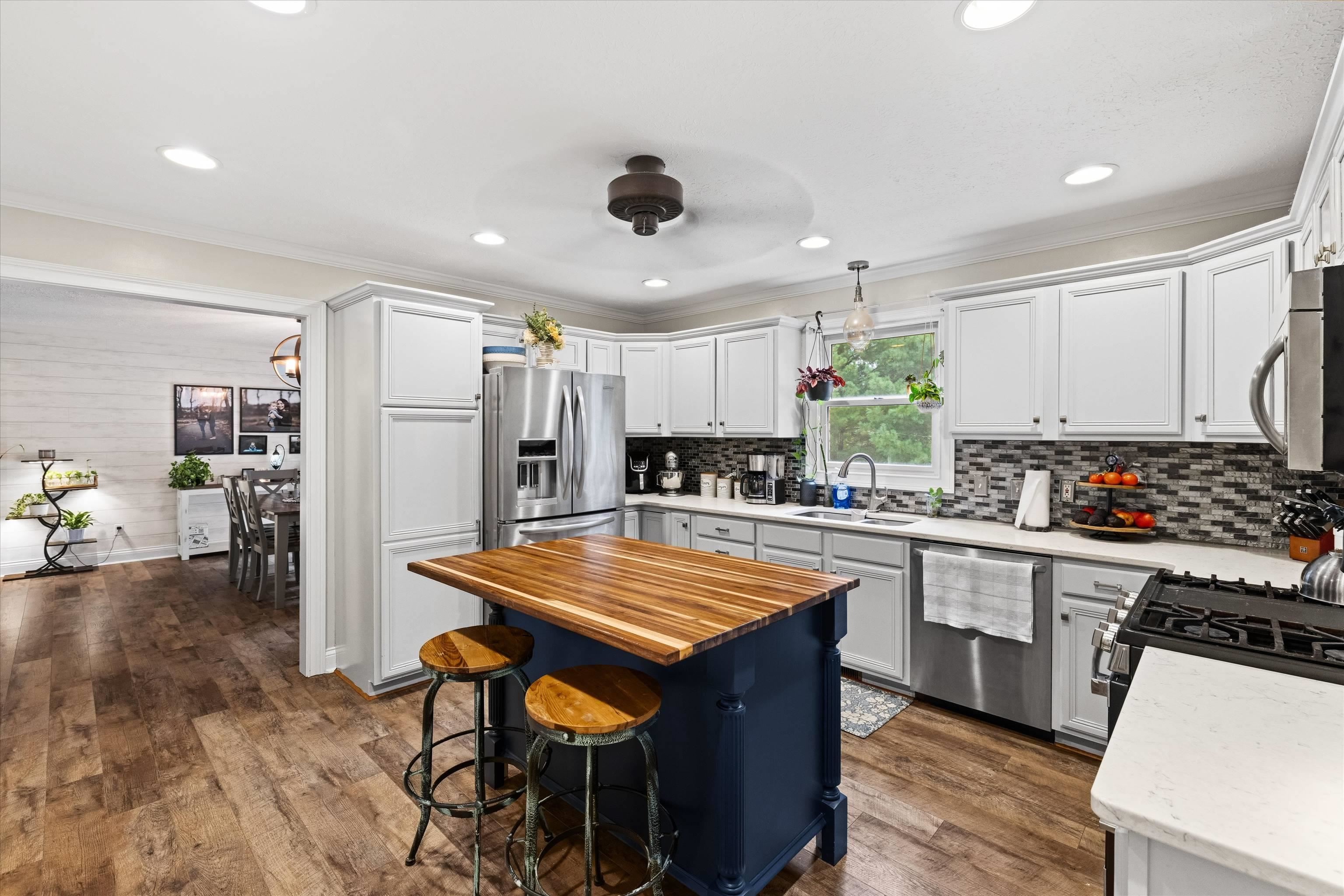99 Booth Field, Owensboro, Kentucky 42301, 3 Bedrooms Bedrooms, ,2 BathroomsBathrooms,Single Family Residence,For Sale,Booth Field,95837