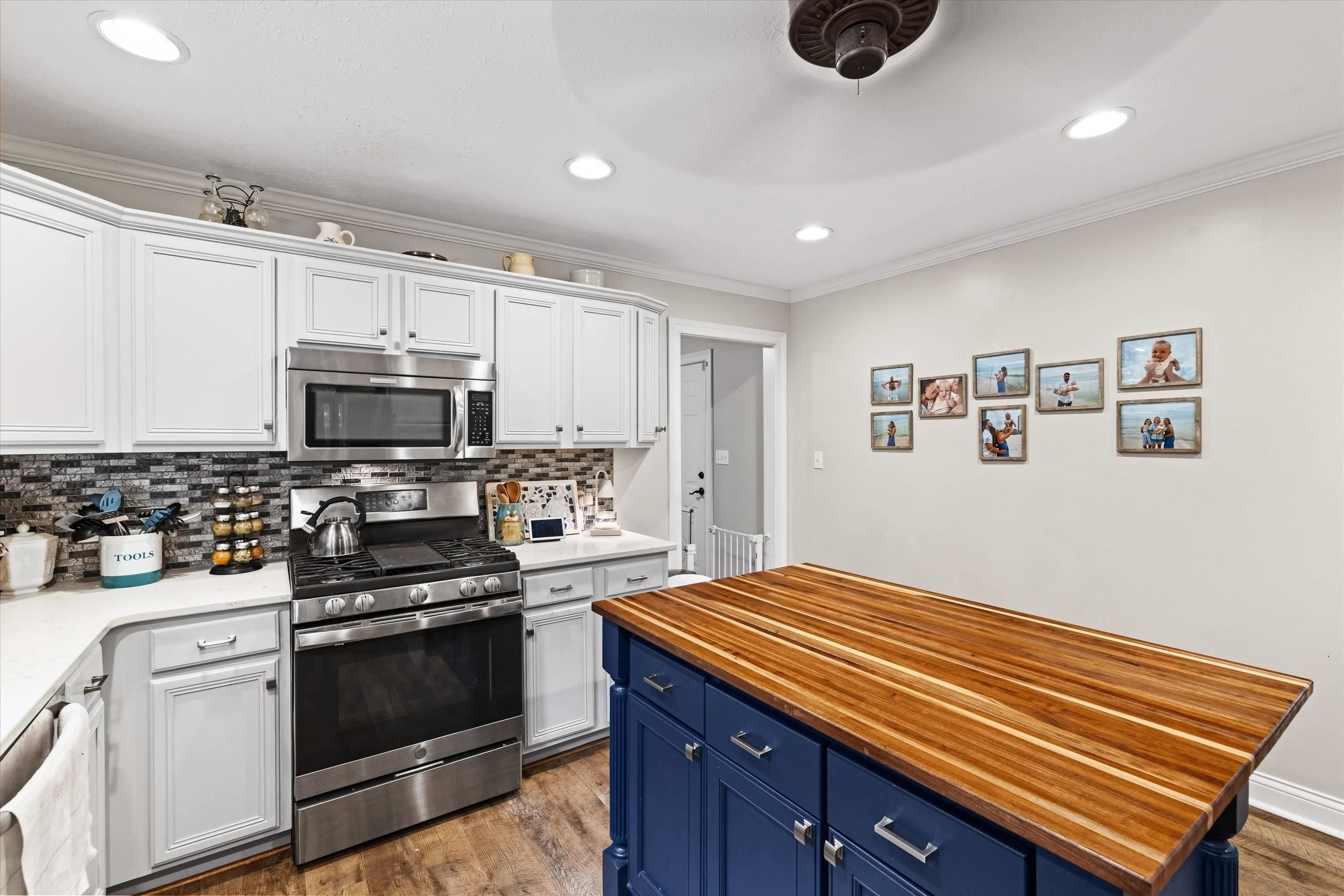99 Booth Field, Owensboro, Kentucky 42301, 3 Bedrooms Bedrooms, ,2 BathroomsBathrooms,Single Family Residence,For Sale,Booth Field,95837