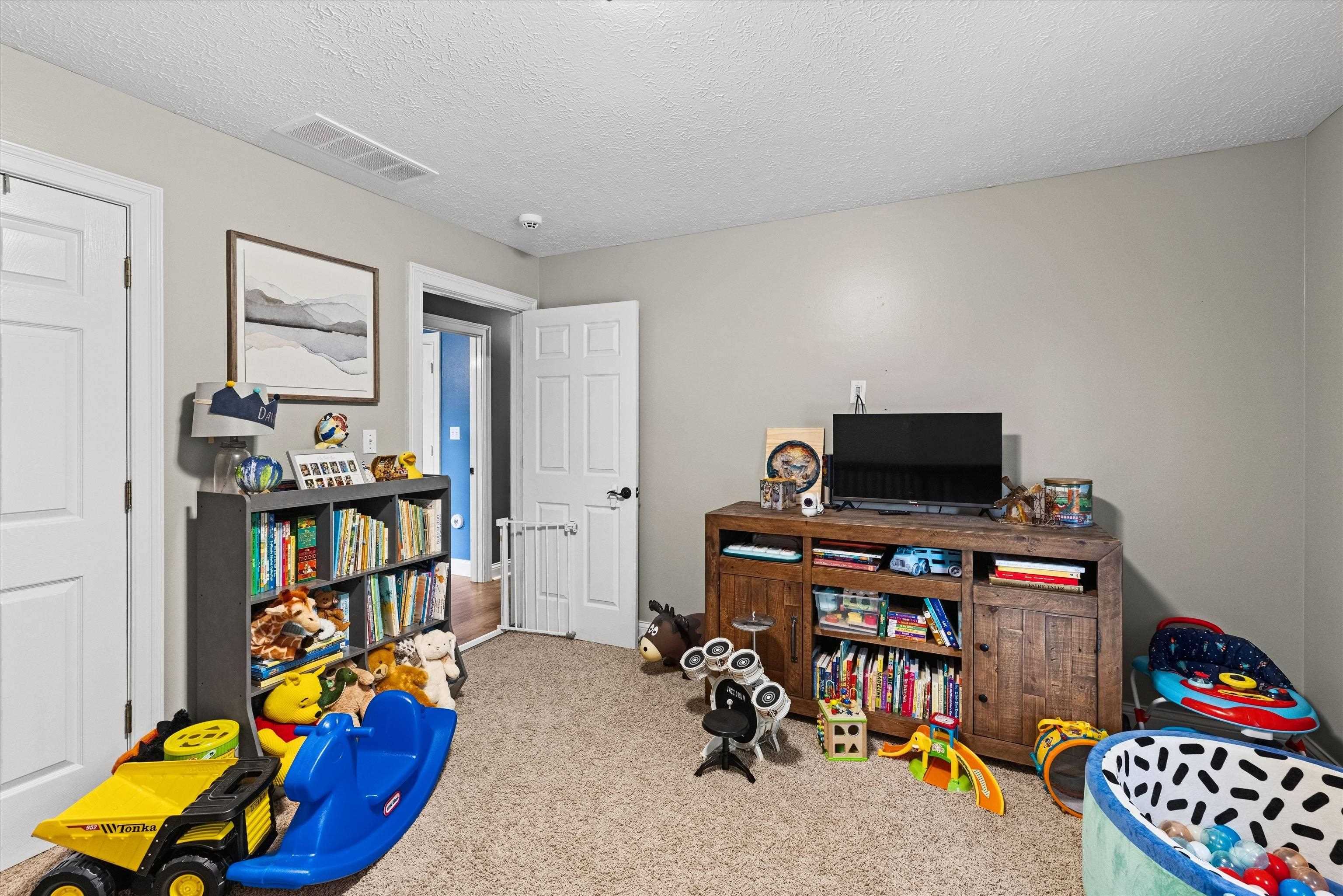 99 Booth Field, Owensboro, Kentucky 42301, 3 Bedrooms Bedrooms, ,2 BathroomsBathrooms,Single Family Residence,For Sale,Booth Field,95837