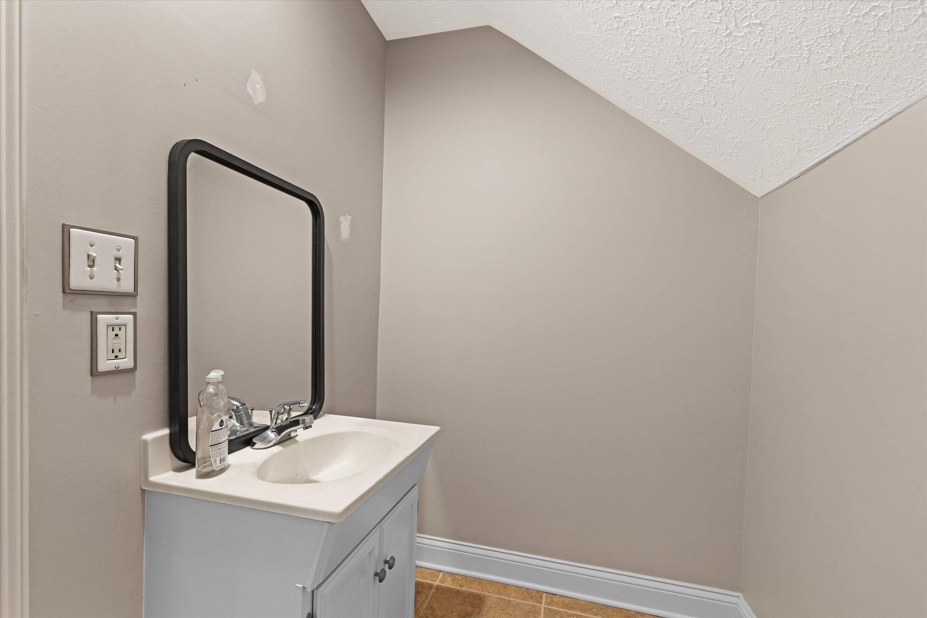 99 Booth Field, Owensboro, Kentucky 42301, 3 Bedrooms Bedrooms, ,2 BathroomsBathrooms,Single Family Residence,For Sale,Booth Field,95837