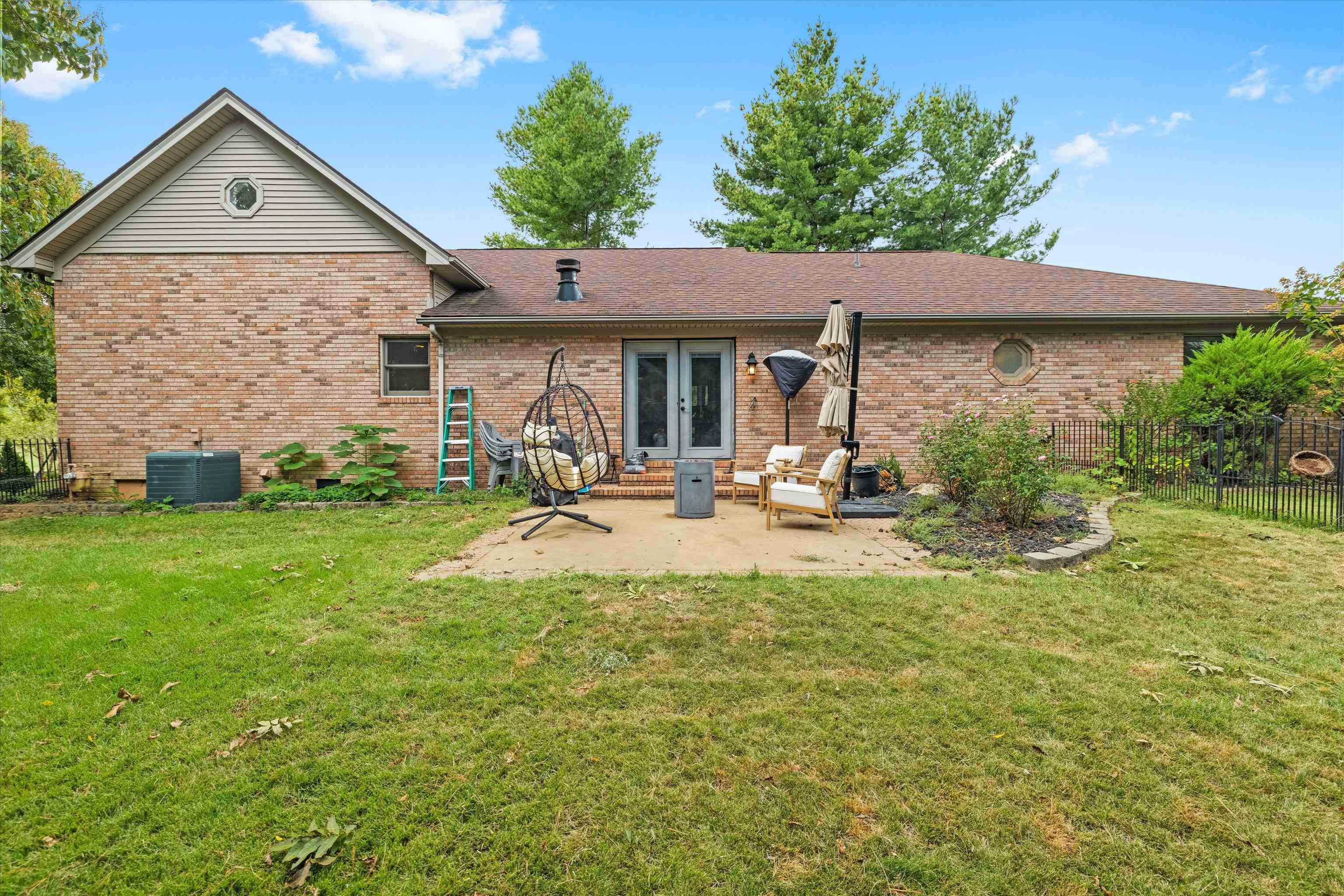 99 Booth Field, Owensboro, Kentucky 42301, 3 Bedrooms Bedrooms, ,2 BathroomsBathrooms,Single Family Residence,For Sale,Booth Field,95837