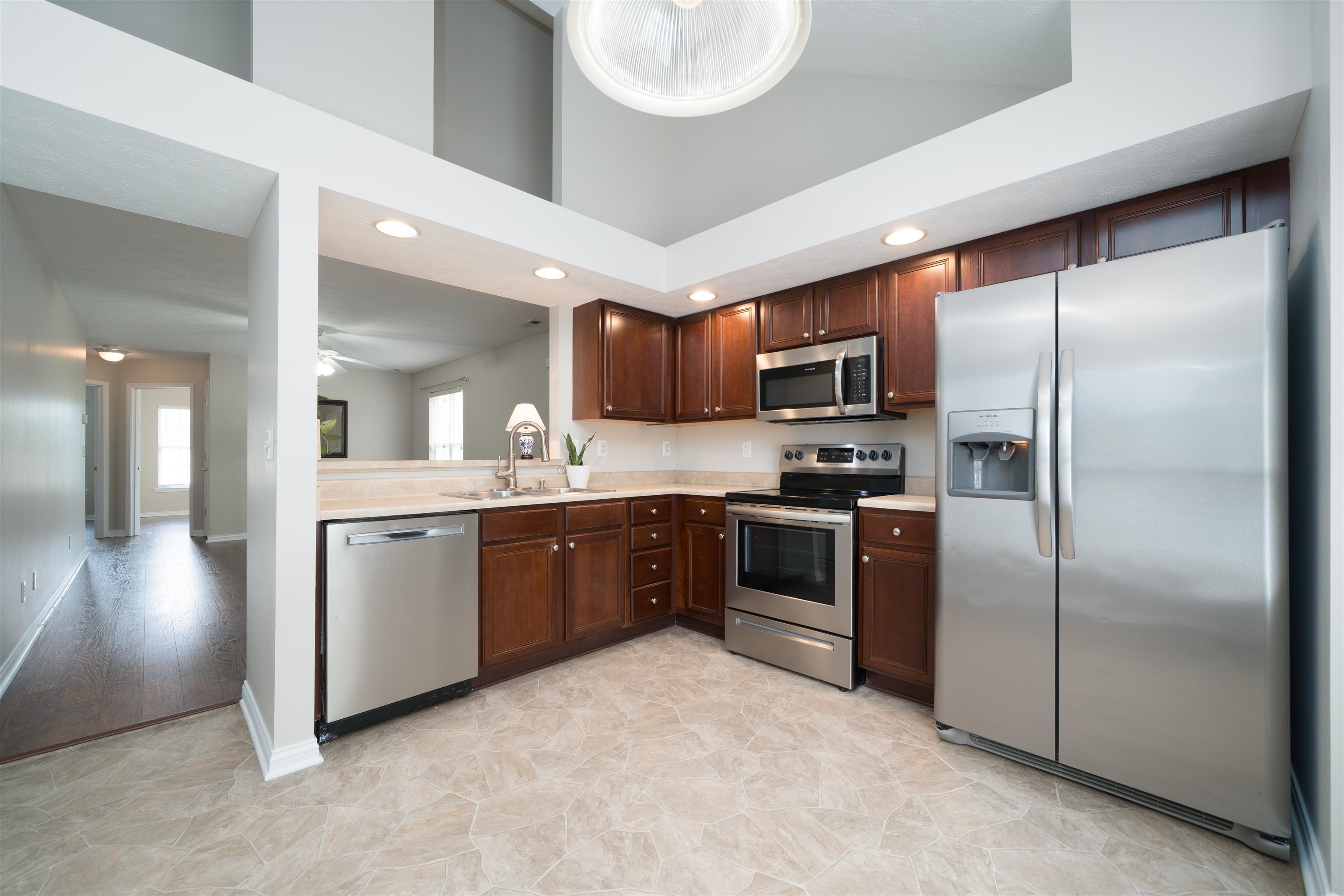 2237 Village Run, Owensboro, Kentucky 42303, 2 Bedrooms Bedrooms, ,2 BathroomsBathrooms,Single Family Residence,For Sale,Village Run,95928