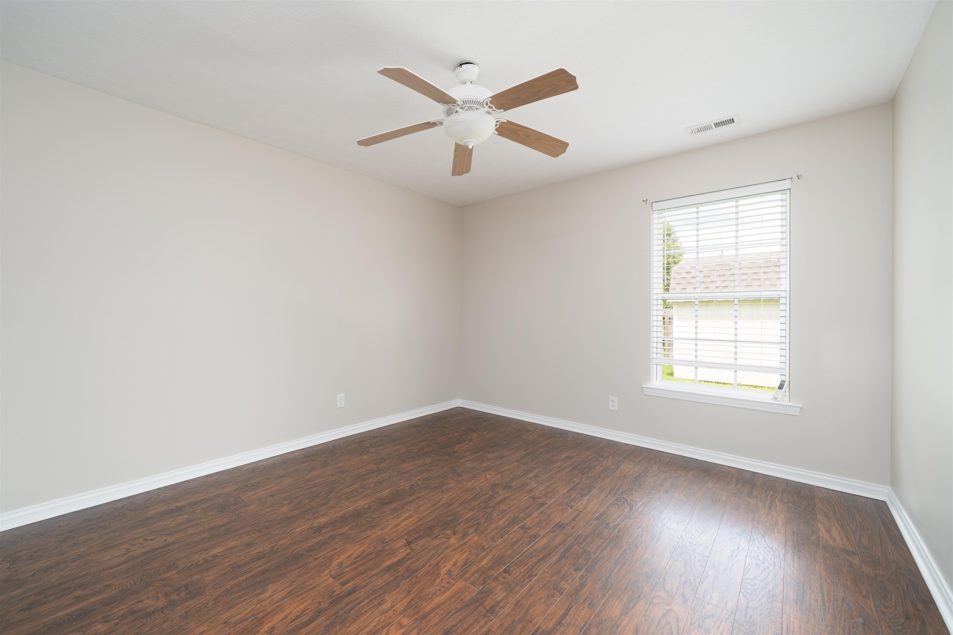 2237 Village Run, Owensboro, Kentucky 42303, 2 Bedrooms Bedrooms, ,2 BathroomsBathrooms,Single Family Residence,For Sale,Village Run,95928