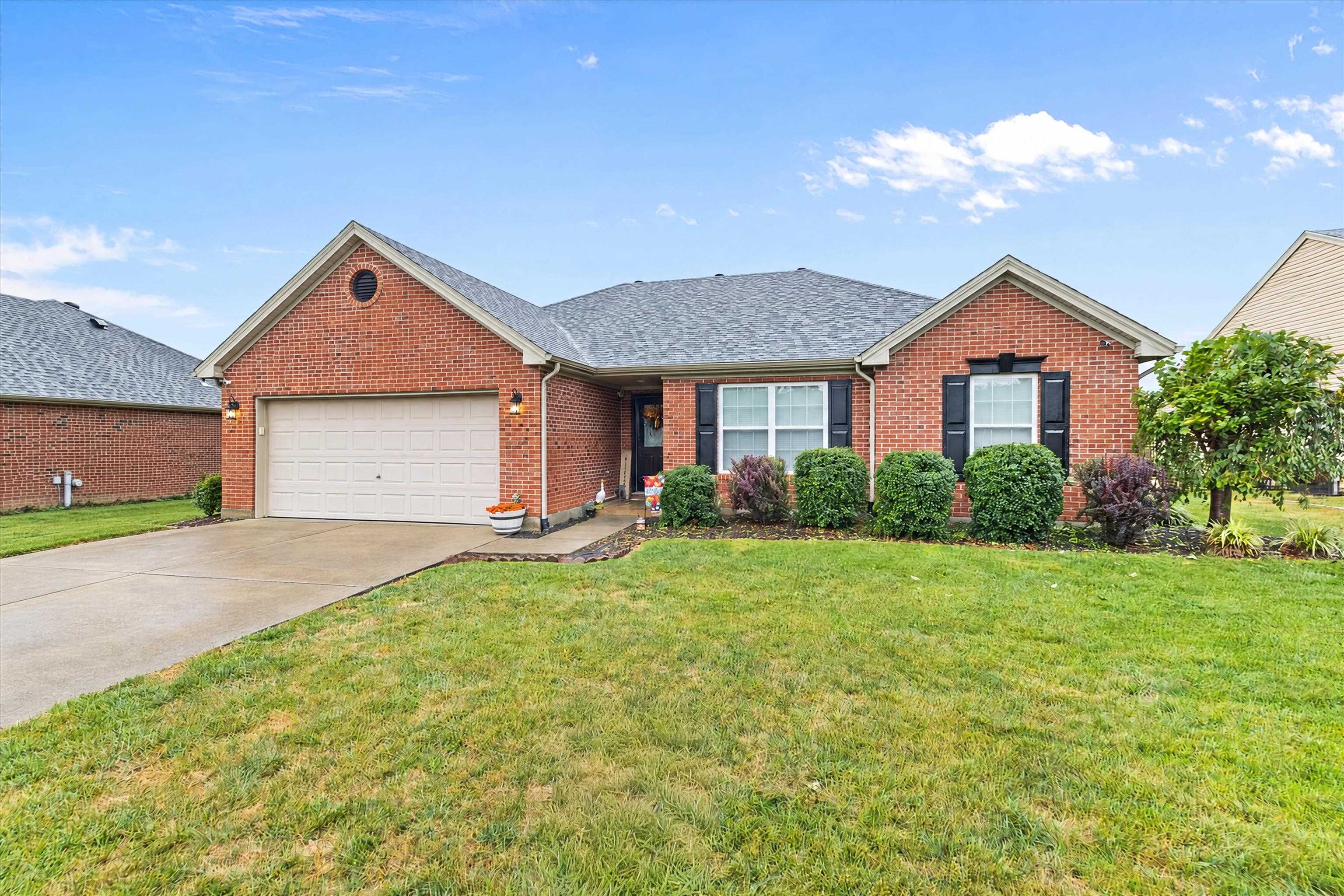 2944 Avenue of The Parks, Owensboro, Kentucky 42303, 3 Bedrooms Bedrooms, ,2 BathroomsBathrooms,Single Family Residence,For Sale,Avenue of The Parks,95936