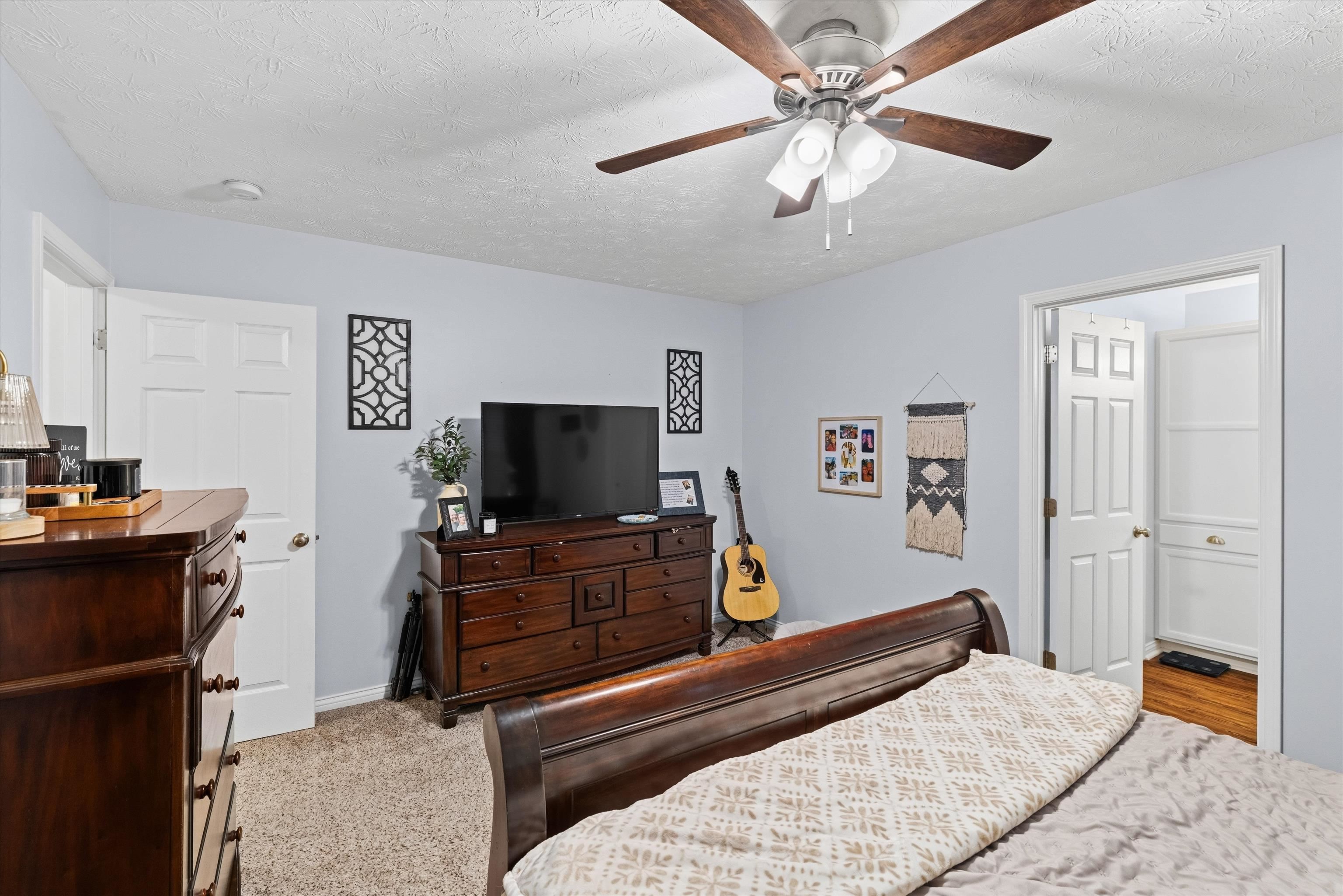 2944 Avenue of The Parks, Owensboro, Kentucky 42303, 3 Bedrooms Bedrooms, ,2 BathroomsBathrooms,Single Family Residence,For Sale,Avenue of The Parks,95936